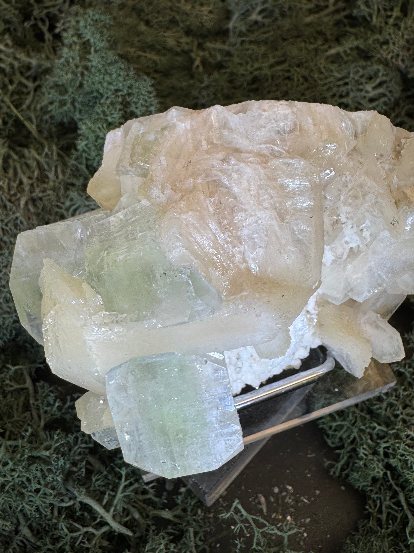 Apophyllite Stilbite Cluster from India (78g)