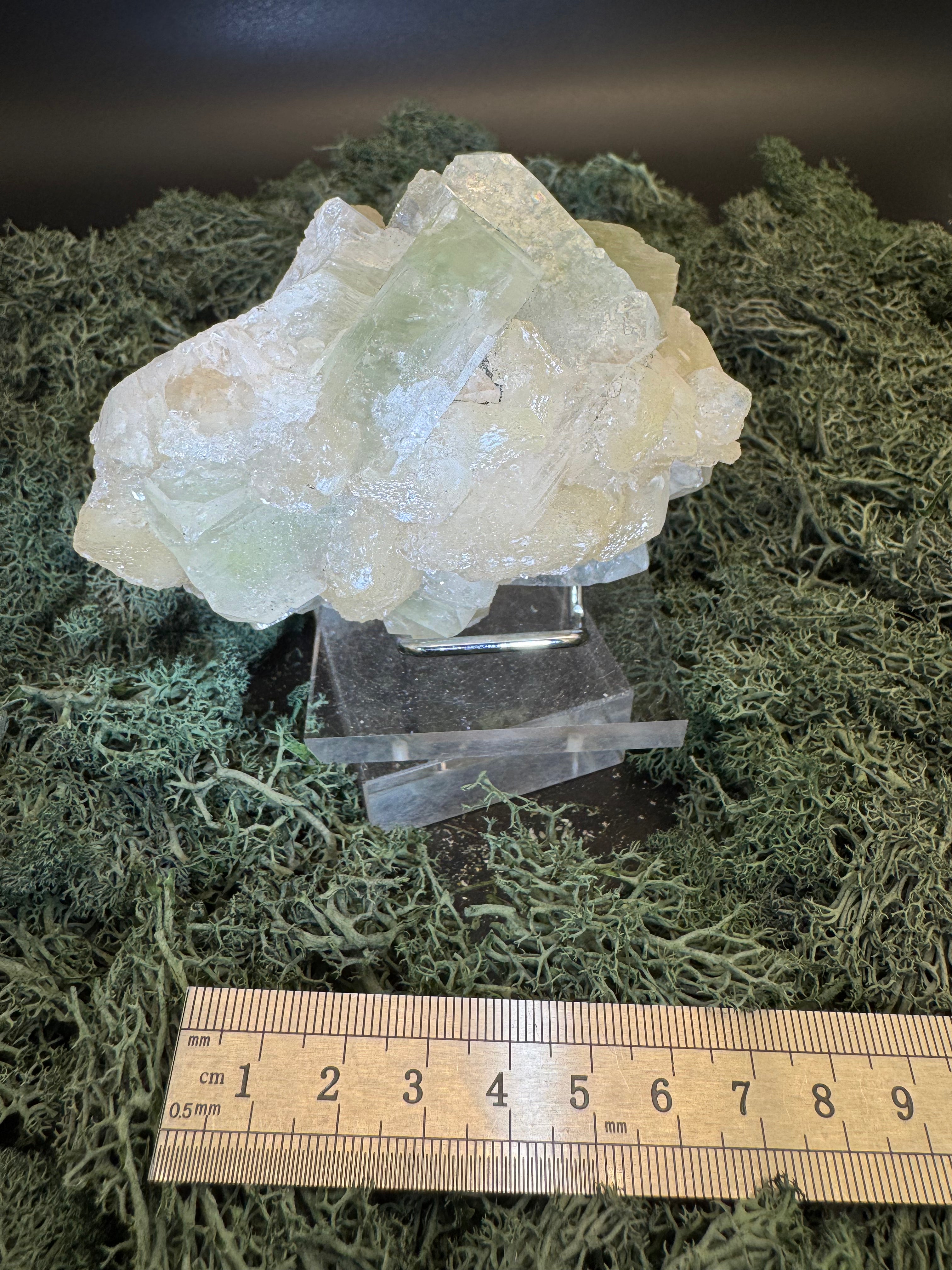 Grüner Apophyllit mit Stilbit Cluster aus Maharashtra, Nashik pune, Indien (337g) - große grüne Würfel - crystal paradise