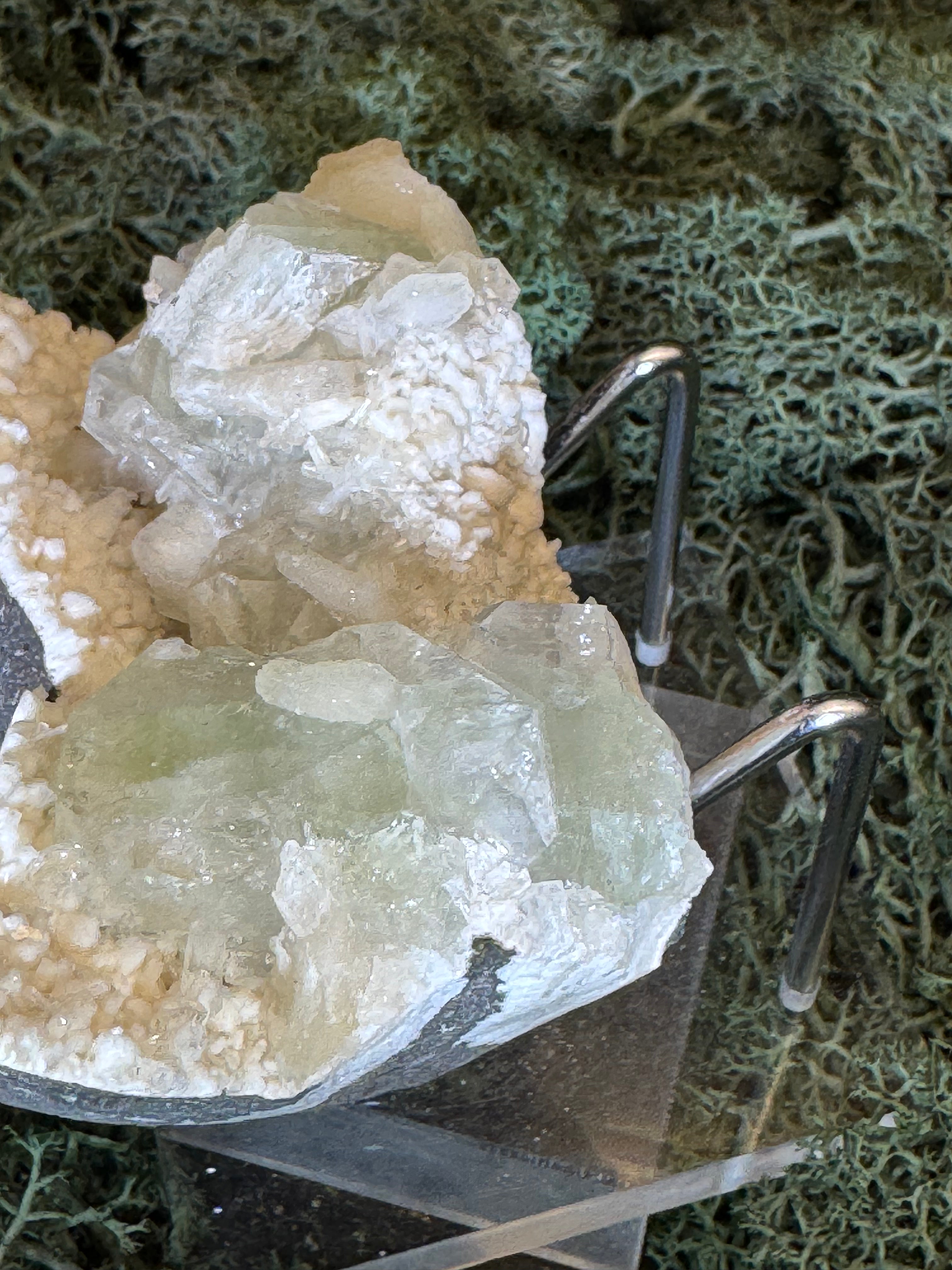 Grüner Apophyllit mit Stilbit Cluster aus Maharashtra, Nashik pune, Indien (206g) - Druzybildung - crystal paradise