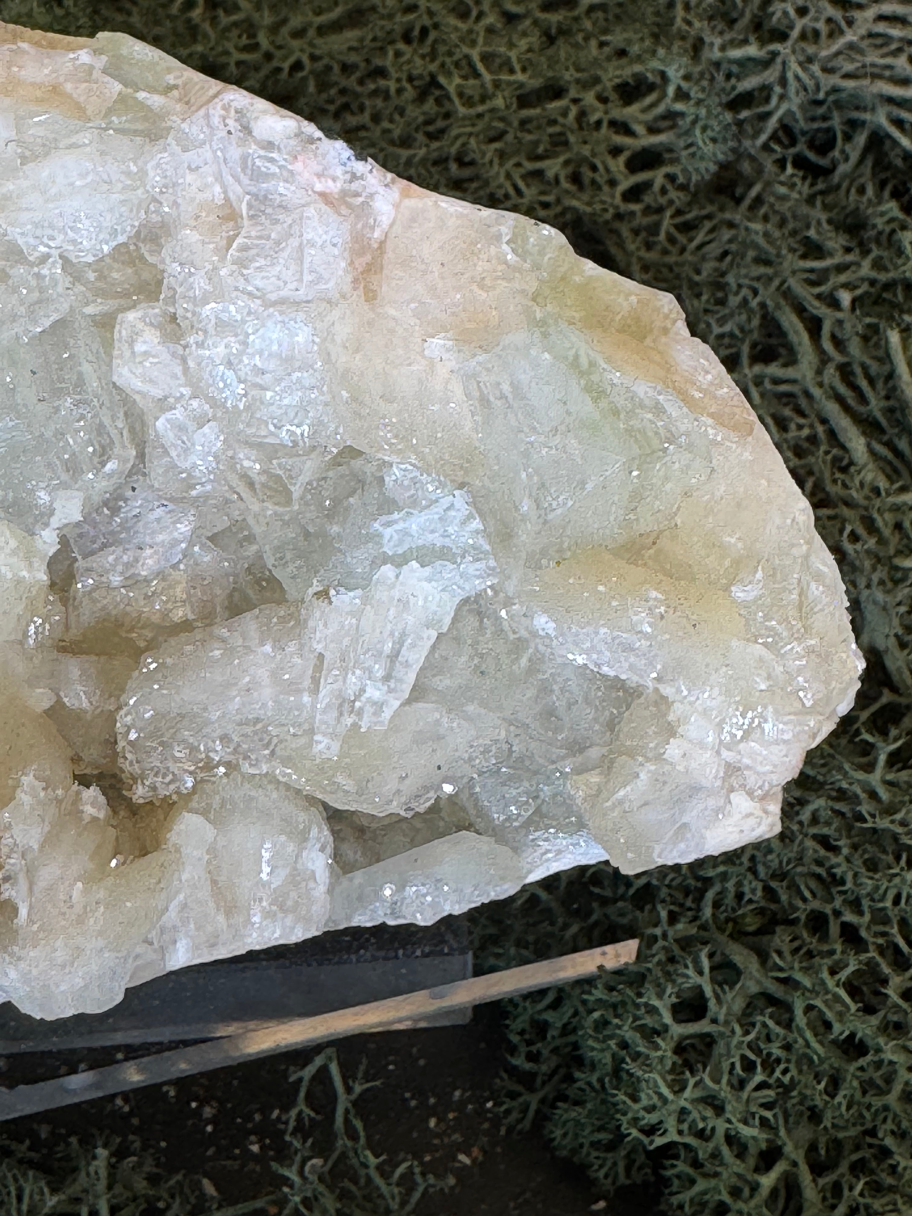 Grüner Apophyllit mit Stilbit Cluster aus Maharashtra, Nashik pune, Indien (212g) - crystal paradise