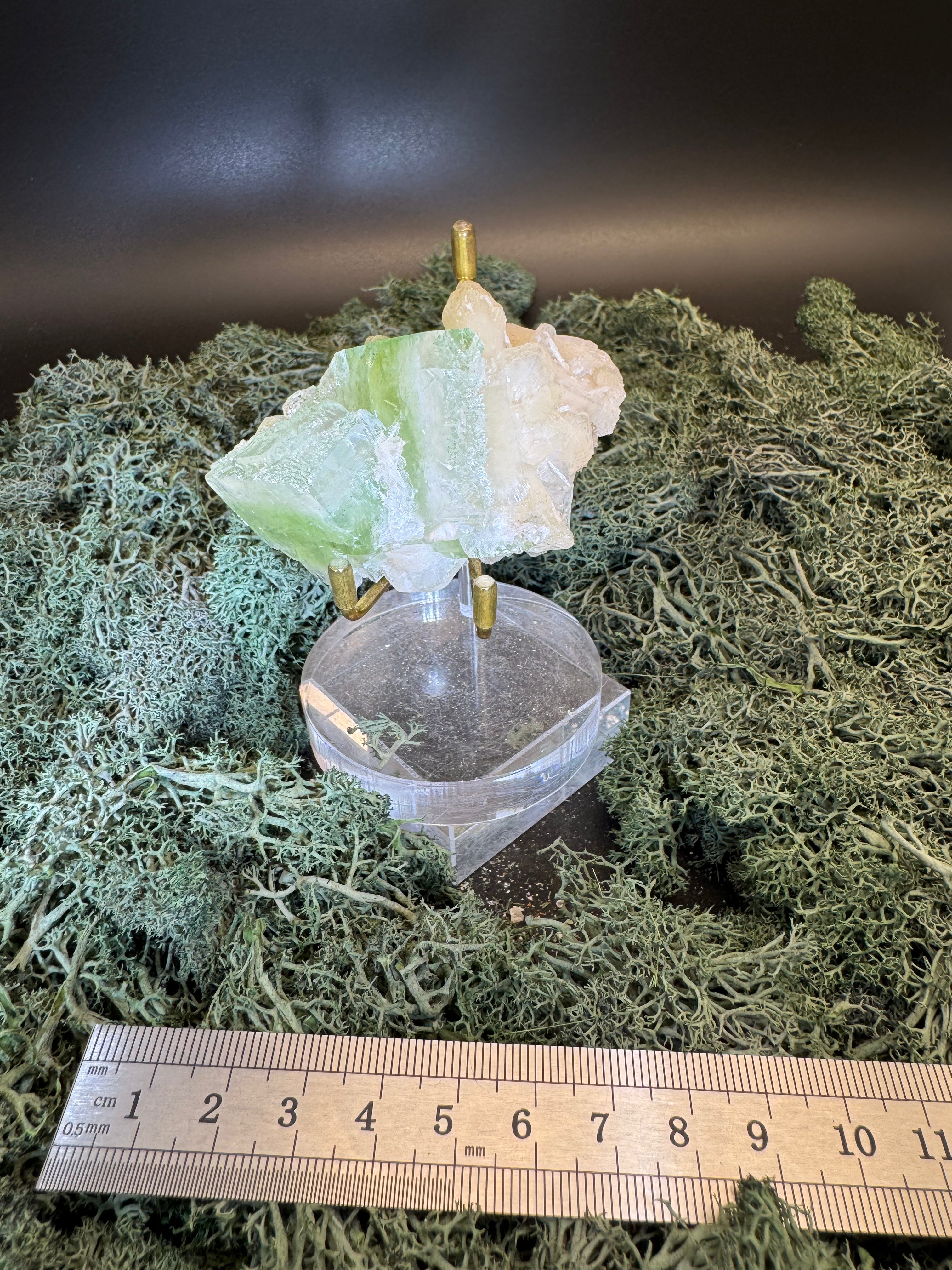 Grüner Apophyllit mit Stilbit Cluster aus Maharashtra, Nashik pune, Indien (103g) - intensives grün - crystal paradise