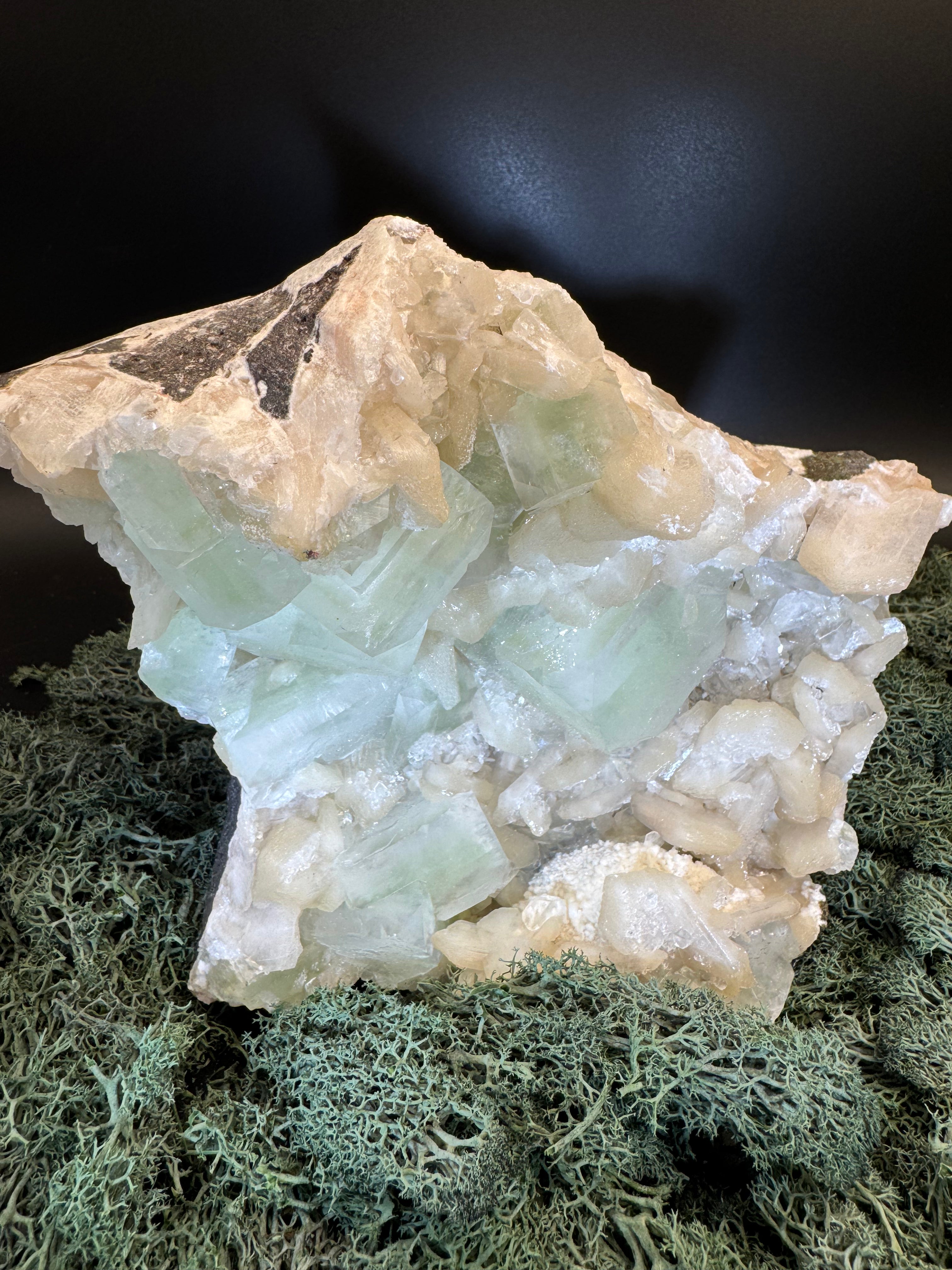 Grüner Apophyllit mit Stilbit und Okenit Cluster aus Maharashtra, Nashik pune, Indien (3139g) - crystal paradise