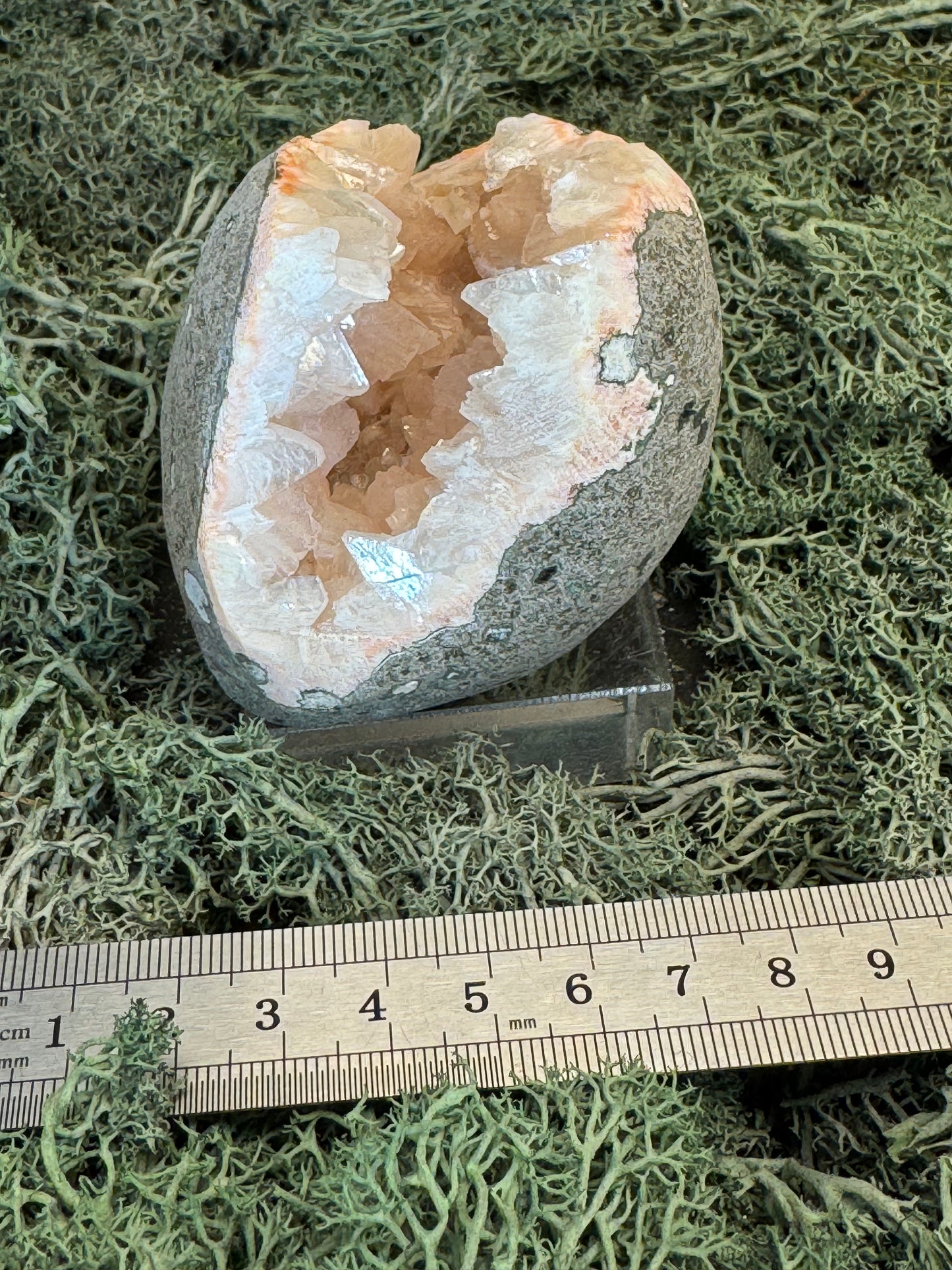 Heulandit / Euzeolit Geode mit Stilbit aus Maharashtra, Nashik pune, Indien (288g)