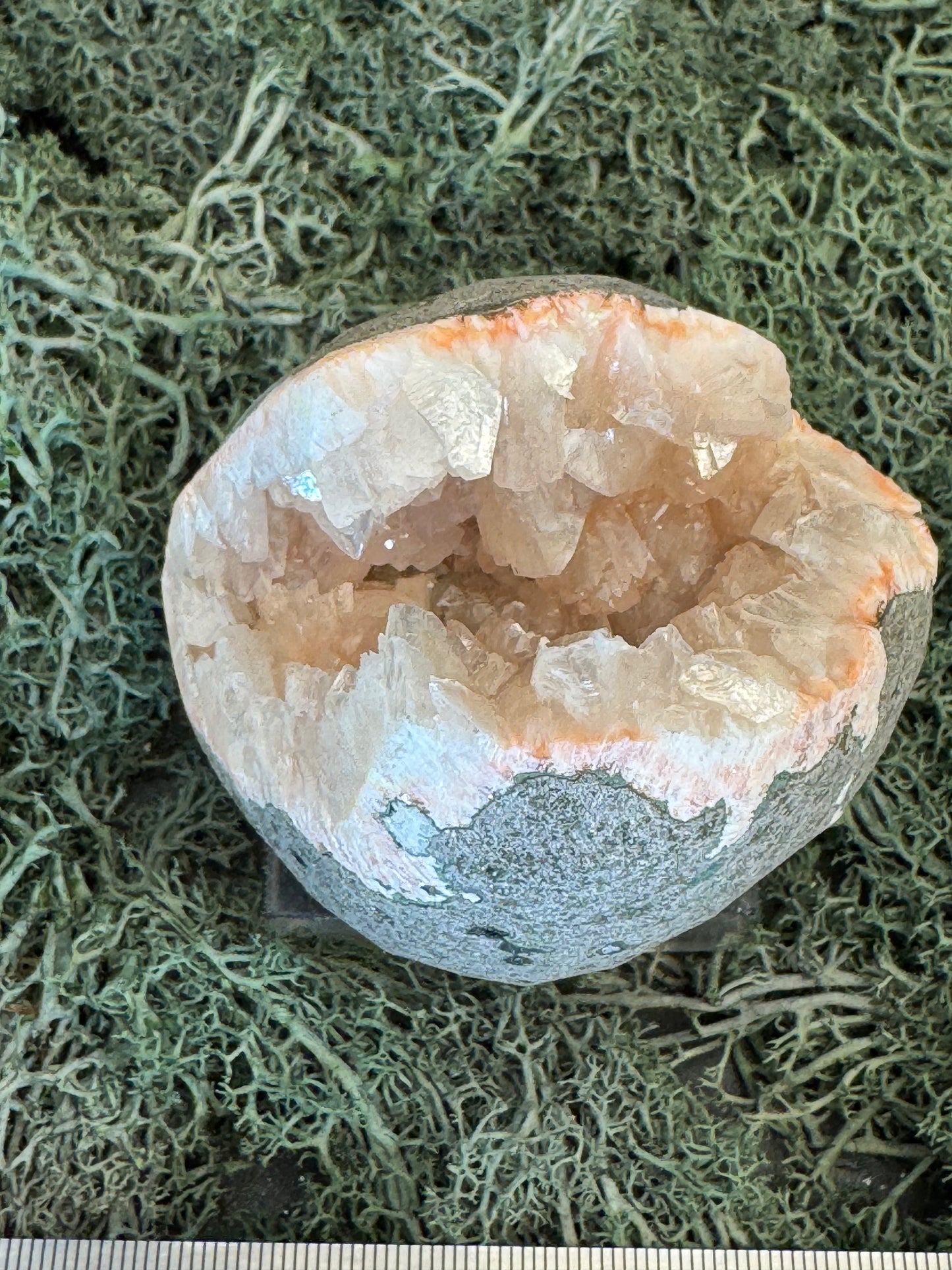 Heulandit / Euzeolit Geode mit Stilbit aus Maharashtra, Nashik pune, Indien (288g)