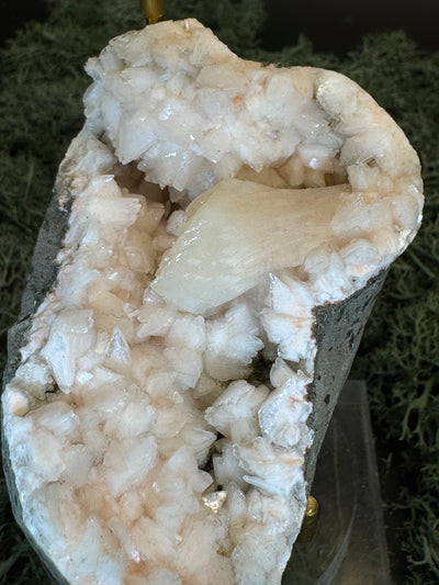 Heulandit / Euzeolit Geode mit Stilbit aus Maharashtra, Nashik pune, Indien (248g)