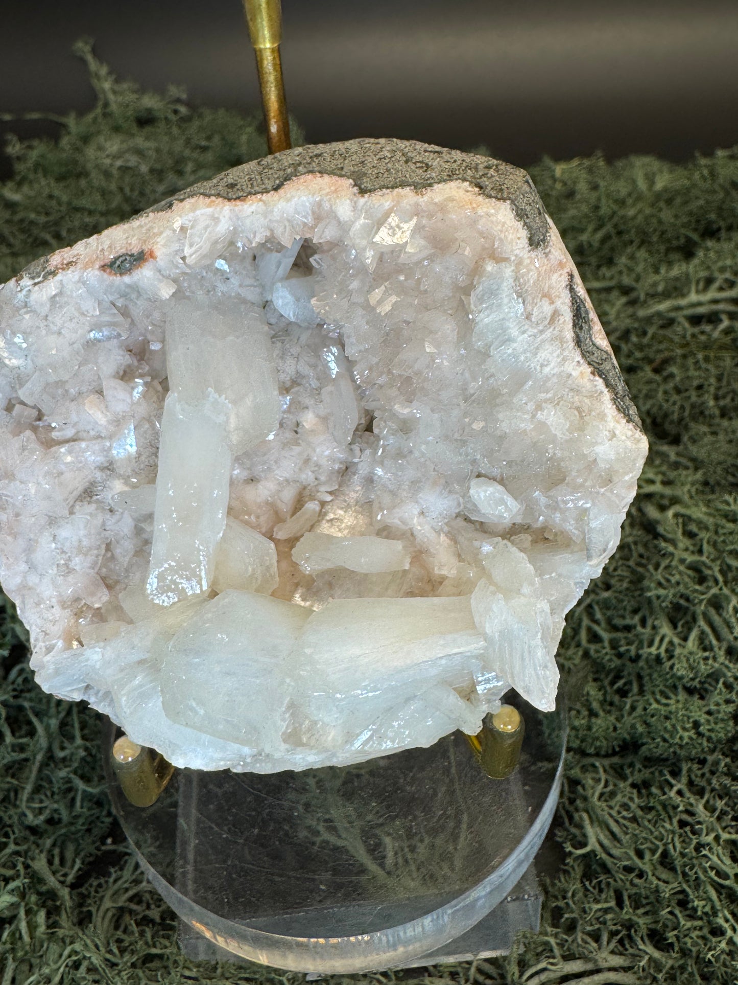 Heulandit / Euzeolit Geode mit Stilbit aus Maharashtra, Nashik pune, Indien (178g)