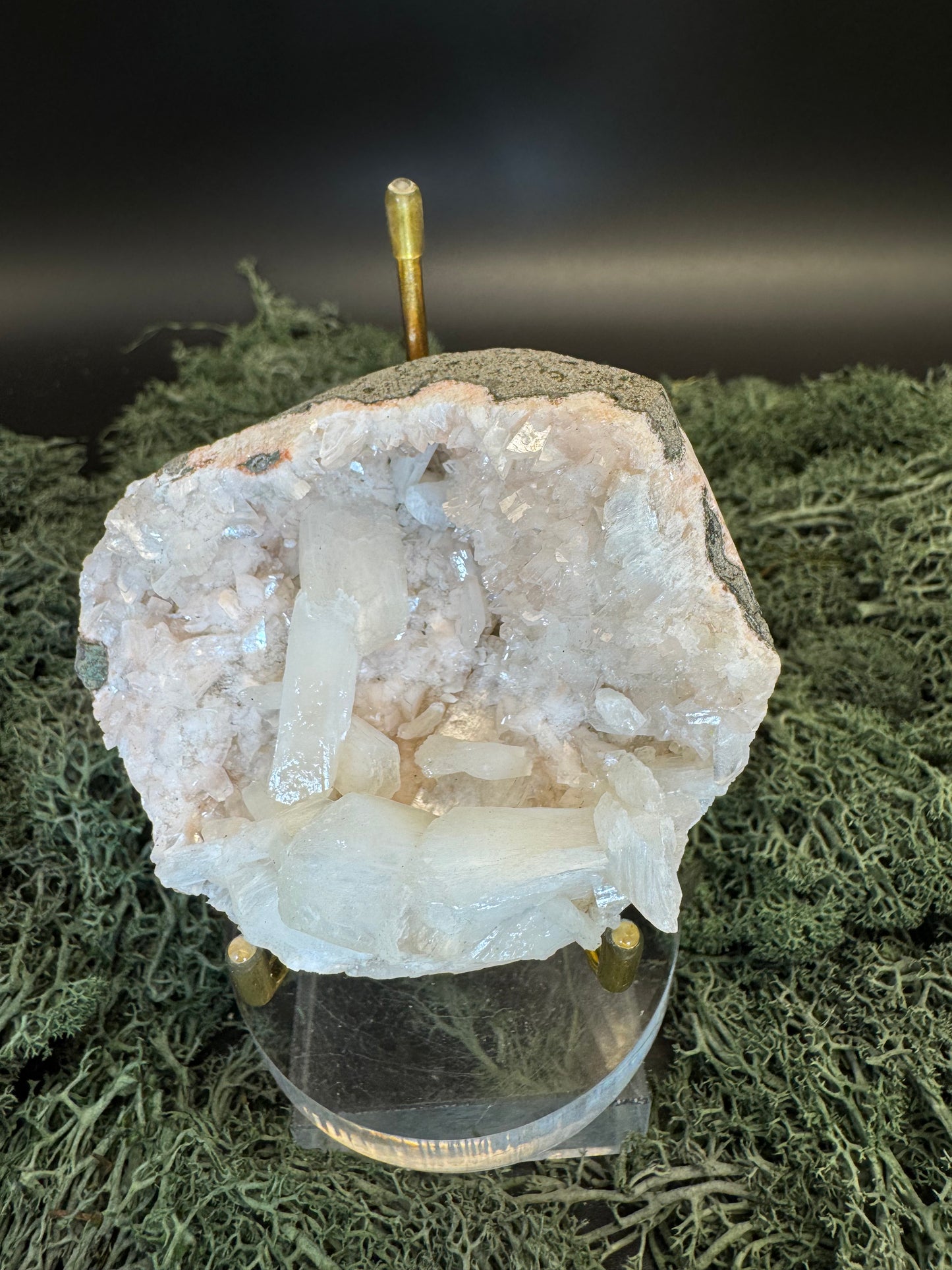 Heulandit / Euzeolit Geode mit Stilbit aus Maharashtra, Nashik pune, Indien (178g)