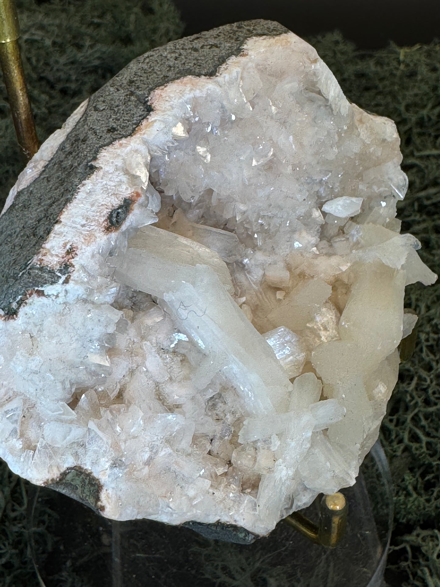 Heulandit / Euzeolit Geode mit Stilbit aus Maharashtra, Nashik pune, Indien (178g)