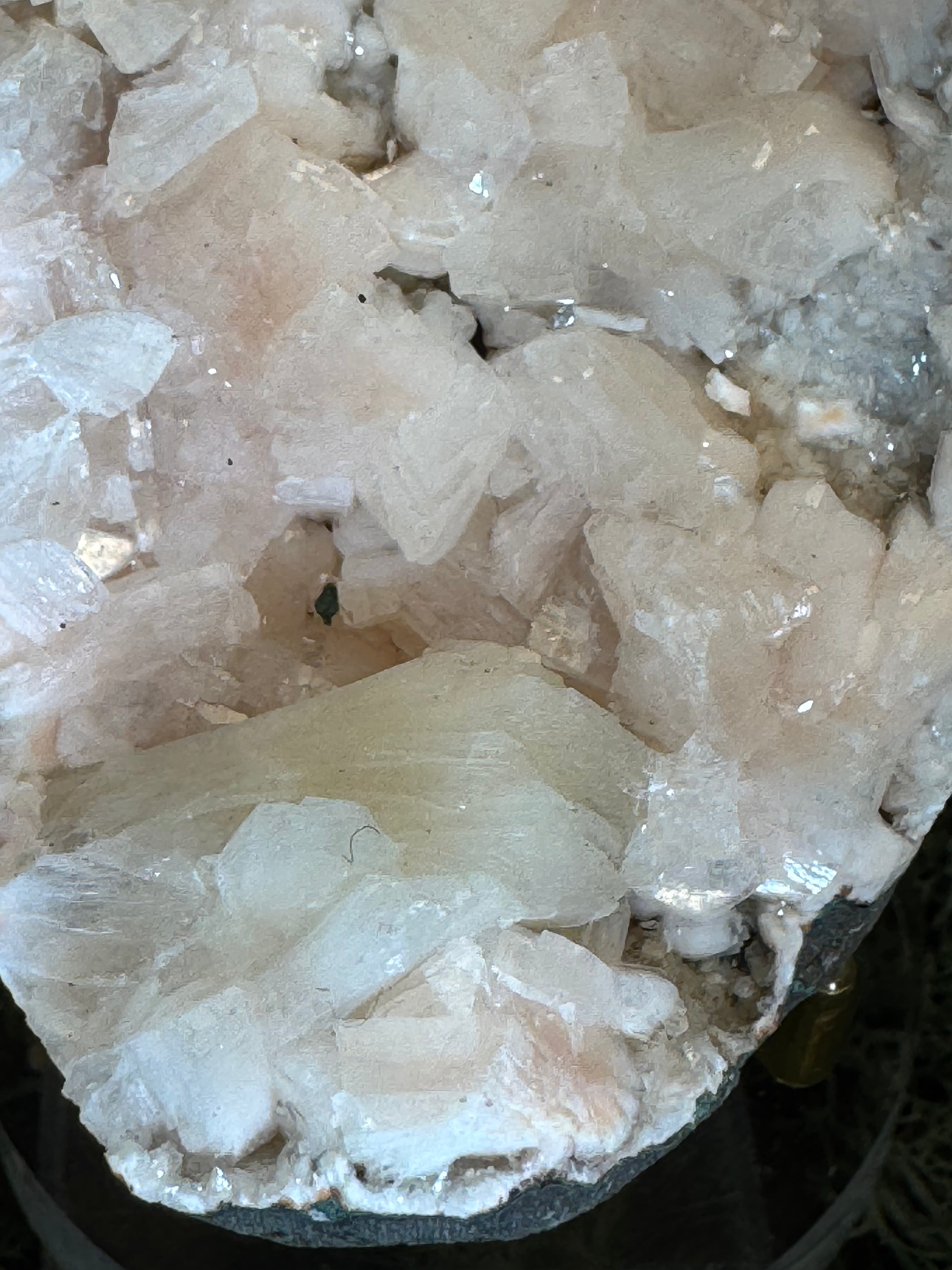 Heulandit / Euzeolit Geode mit Stilbit aus Maharashtra, Nashik pune, Indien (252g) - crystal paradise