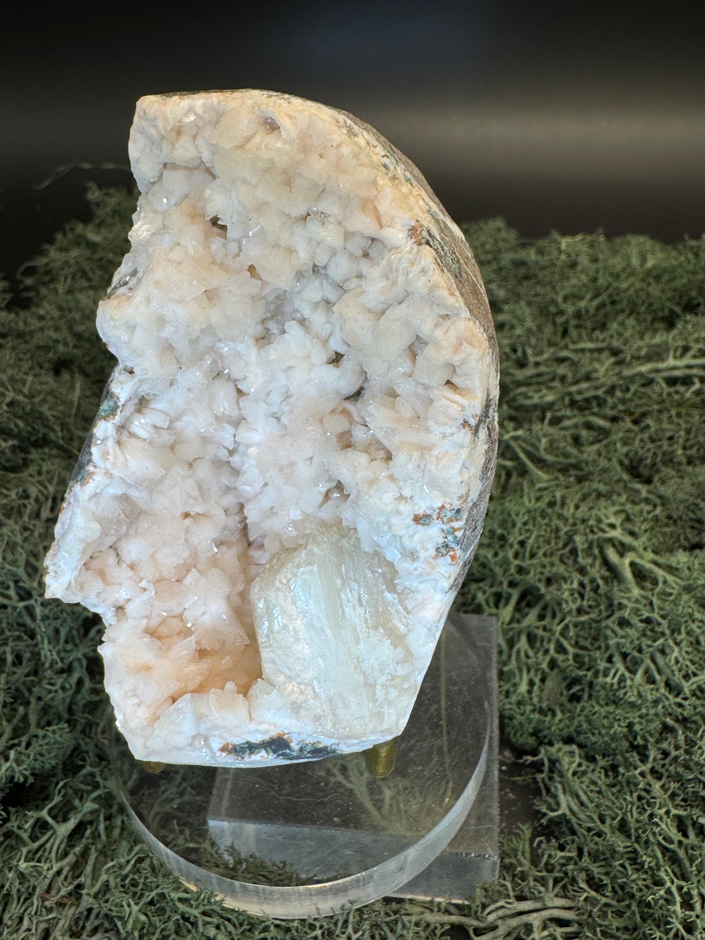 Heulandit / Euzeolit Geode mit Stilbit aus Maharashtra, Nashik pune, Indien (218g)