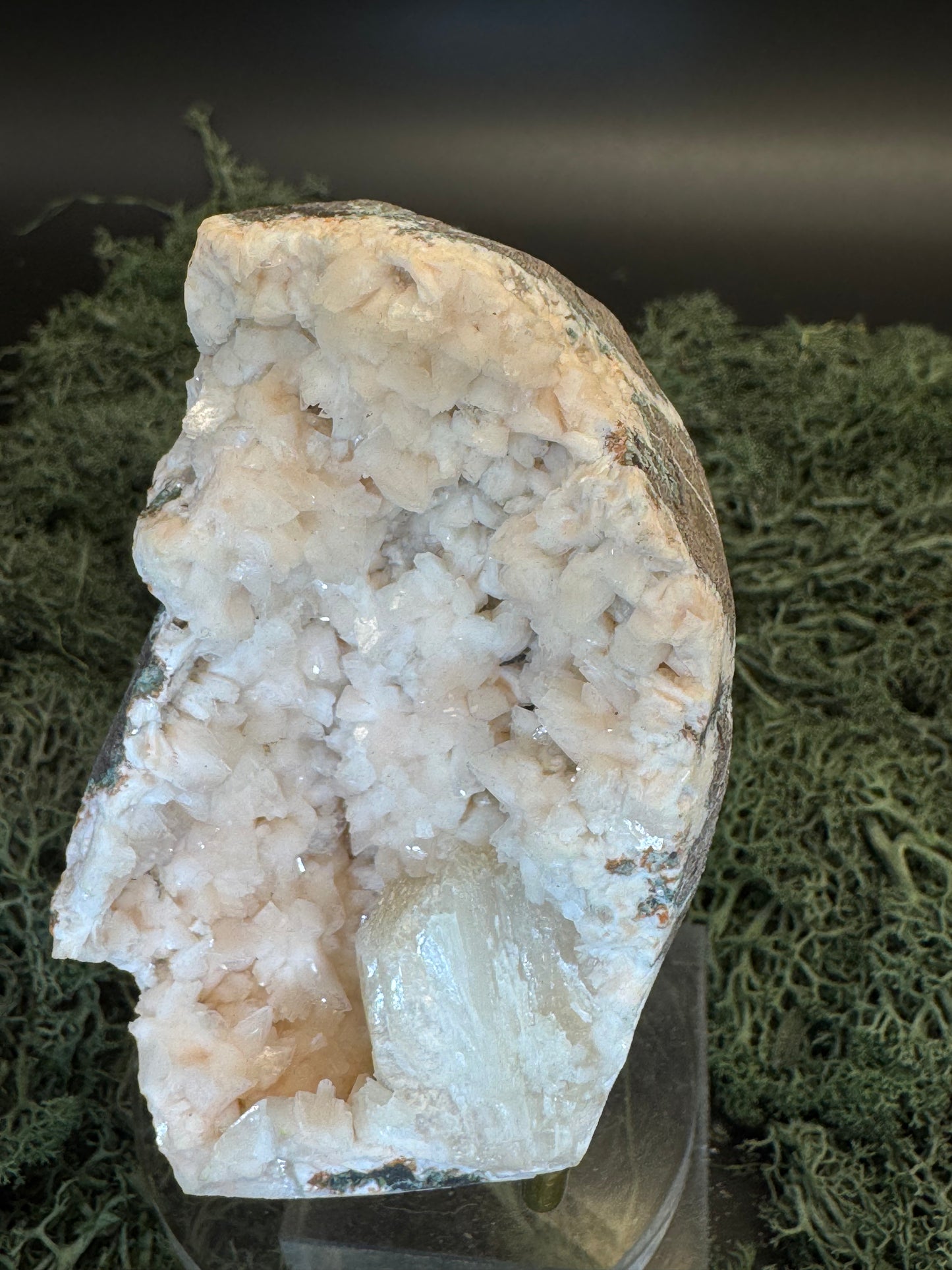 Heulandit / Euzeolit Geode mit Stilbit aus Maharashtra, Nashik pune, Indien (218g)