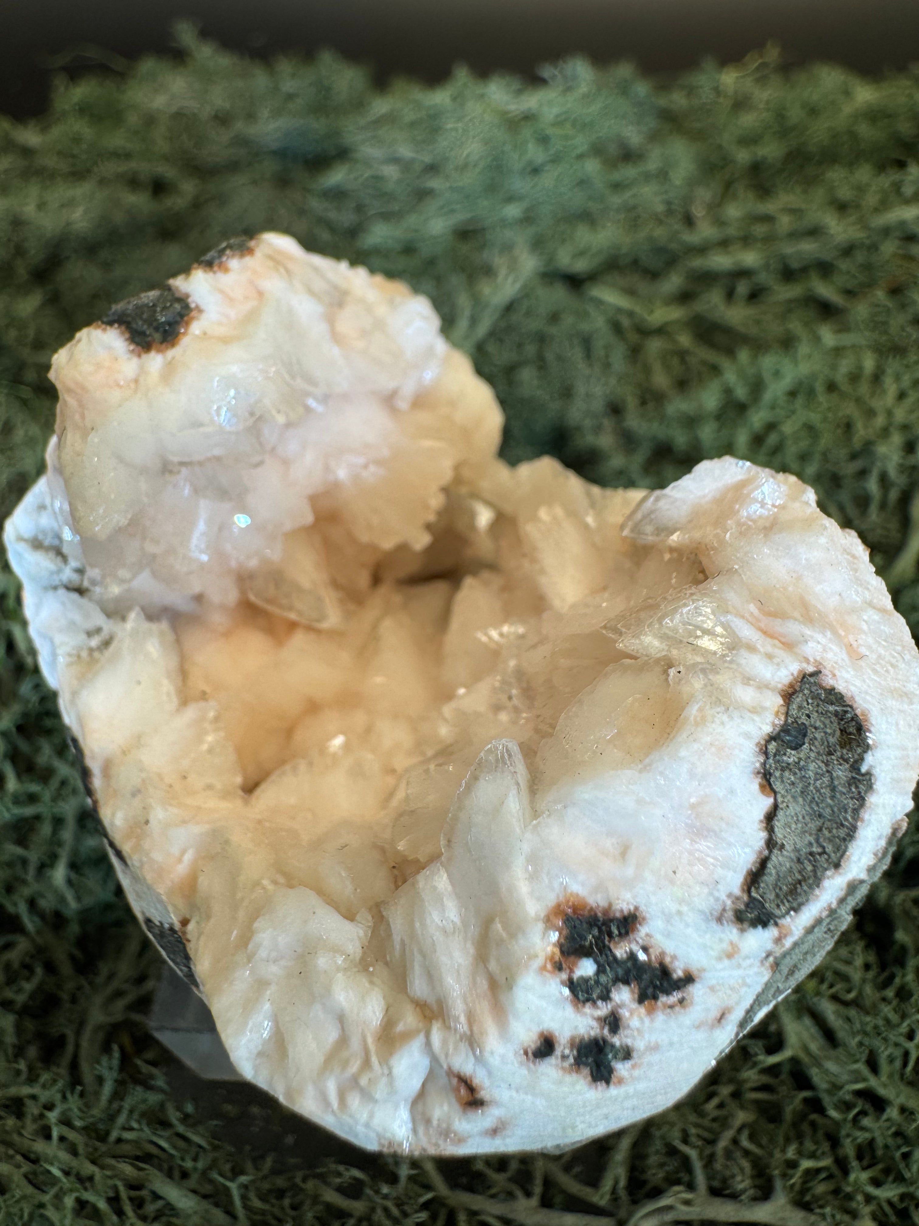 Heulandit / Euzeolit Geode aus Maharashtra, Nashik pune, Indien (197g) - crystal paradise