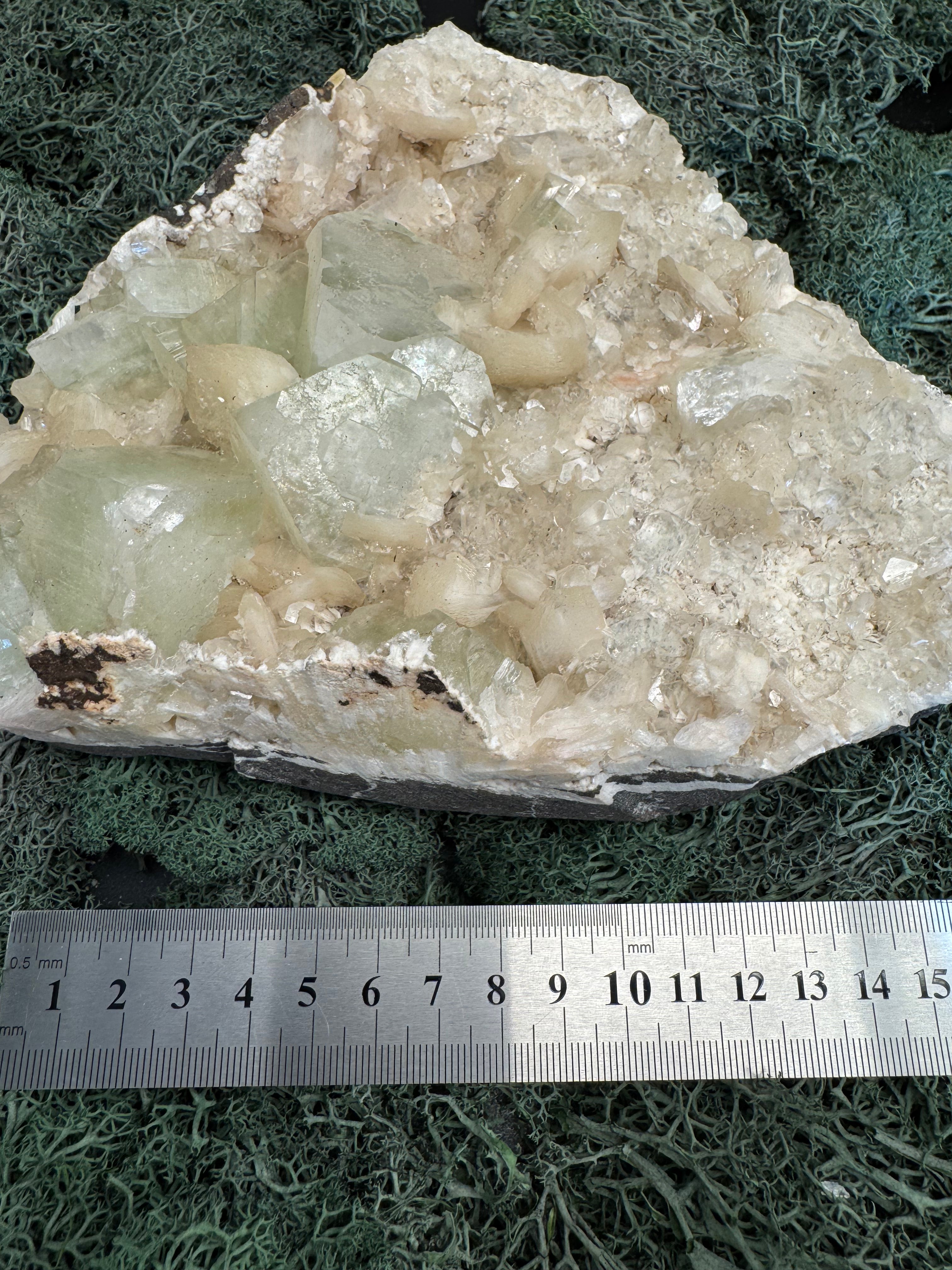 Grüner Apophyllit mit Stilbit XL Cluster aus Maharashtra, Nashik pune, Indien (2159g) - crystal paradise