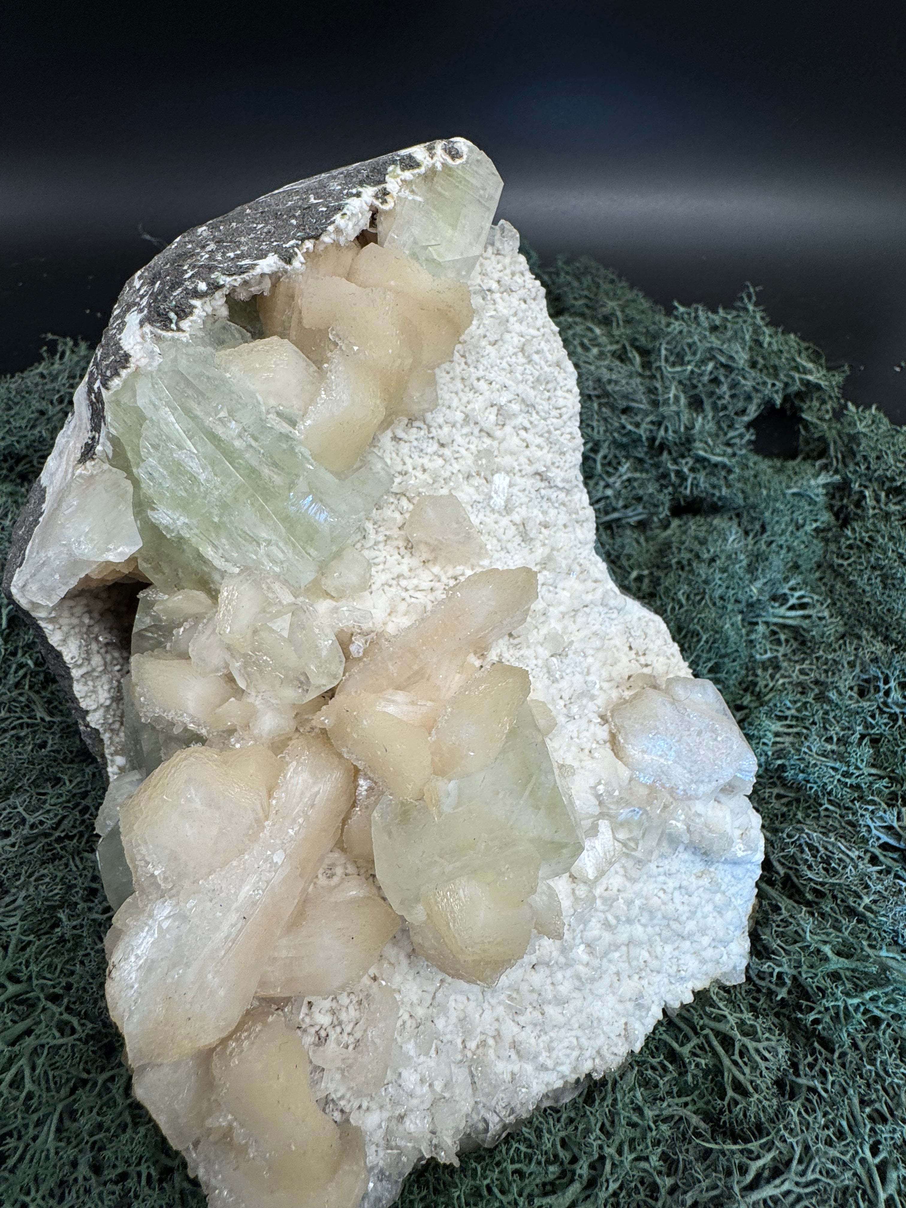 Grüner Apophyllit mit Stilbit XL Cluster aus Maharashtra, Nashik pune, Indien (2160g) - crystal paradise