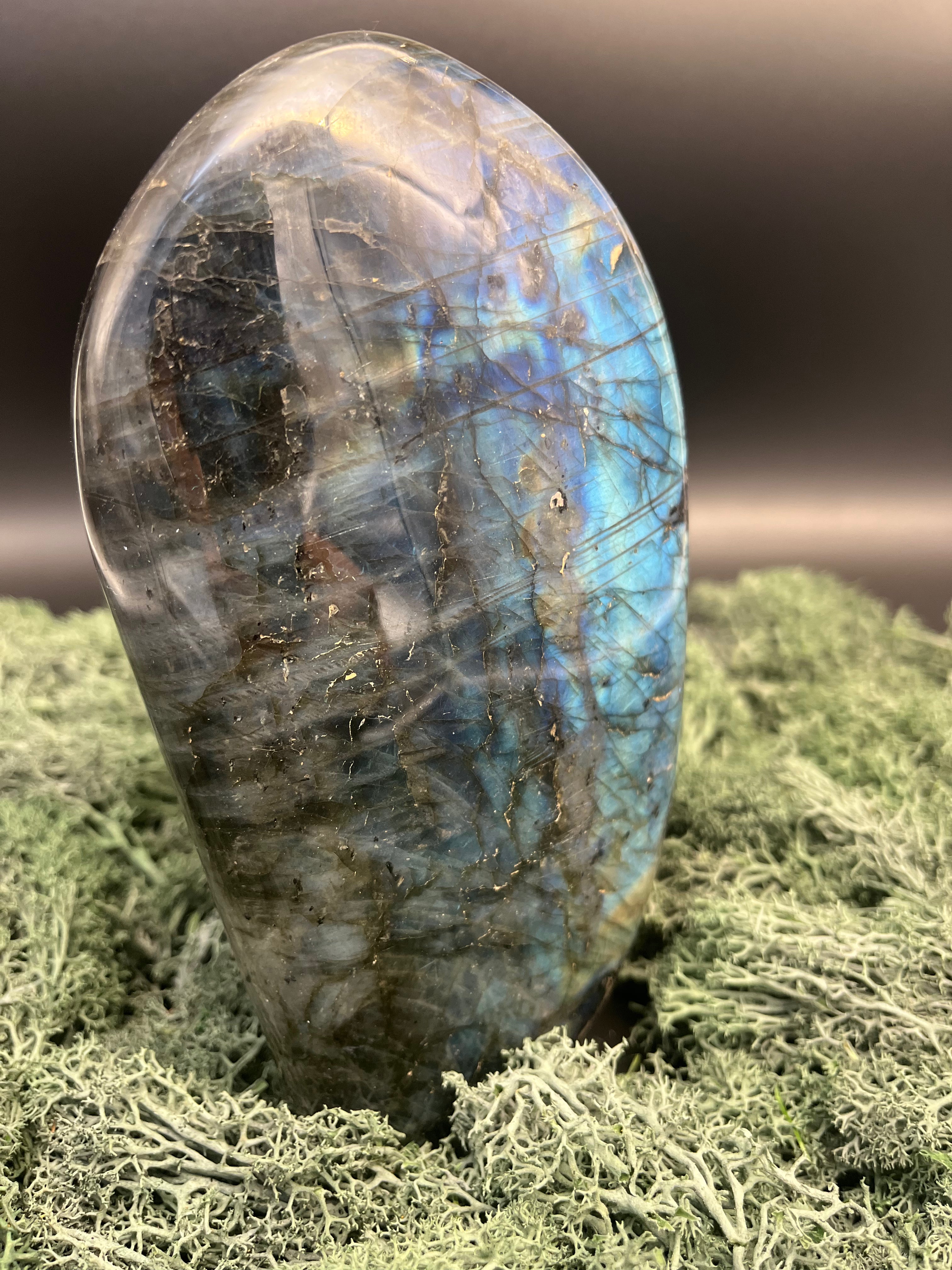 Labradorit Freeform (1334g) - phantastisches Farbenspiel - crystal paradise