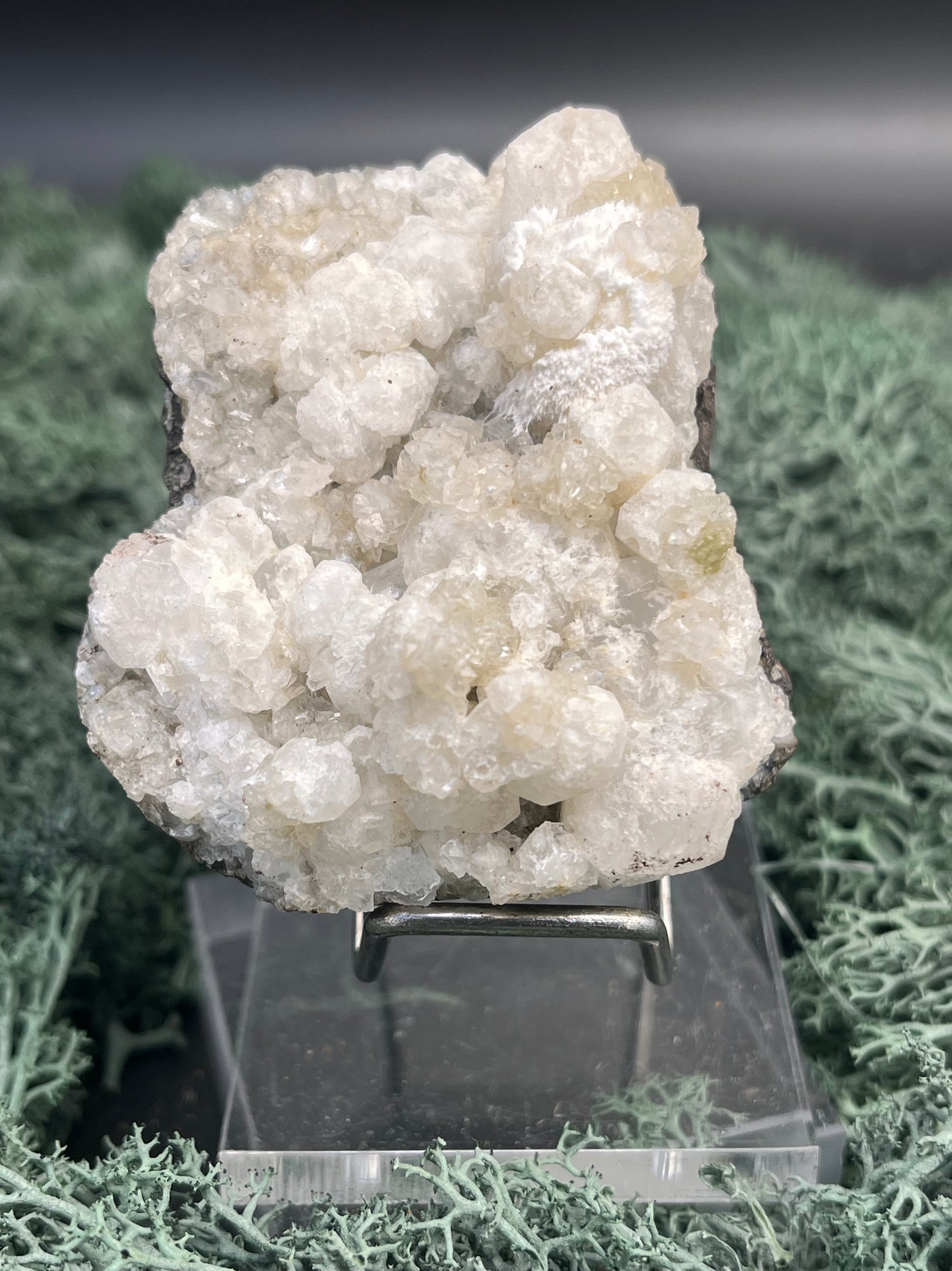 Okenit auf Apophyllit Cluster (Stufe) aus Indien (146g) - schöne Kristallbildungen - crystal paradise