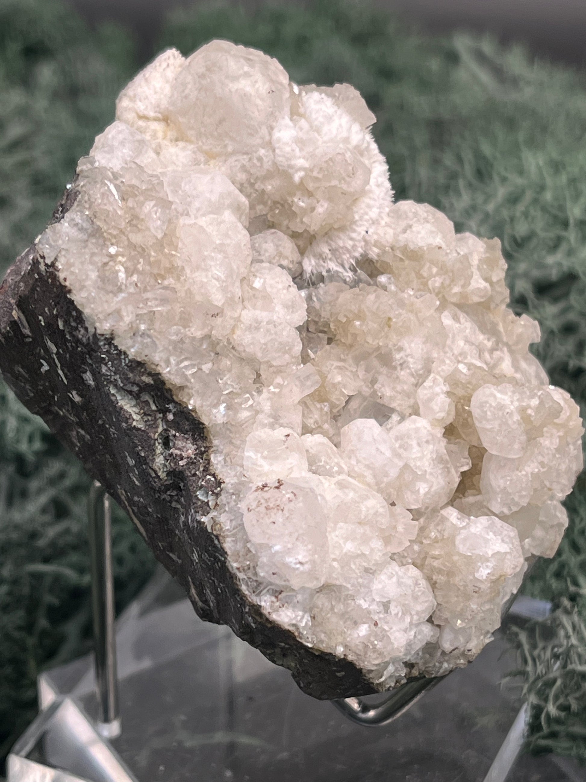 Okenit auf Apophyllit Cluster (Stufe) aus Indien (146g) - schöne Kristallbildungen - crystal paradise