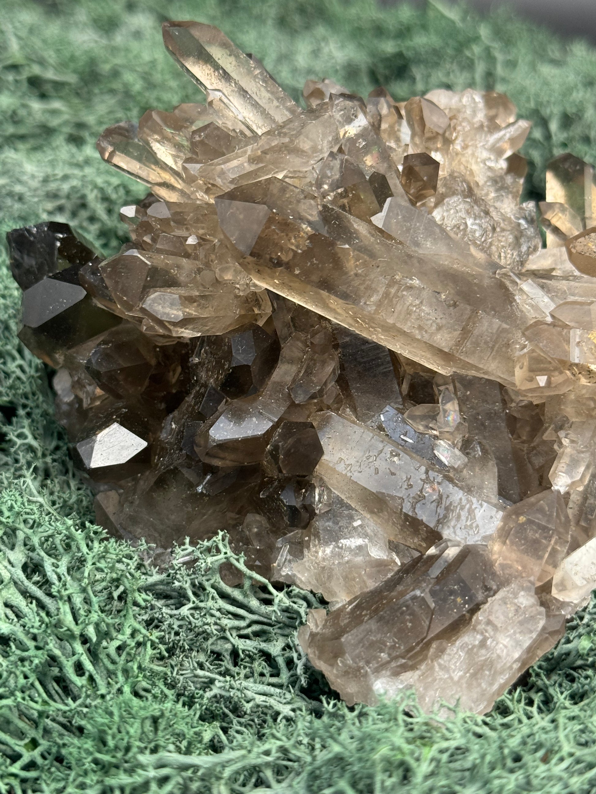 Rauchquarz Großstufe aus Brasilien (821g) - super schöne Kristallformation - crystal paradise