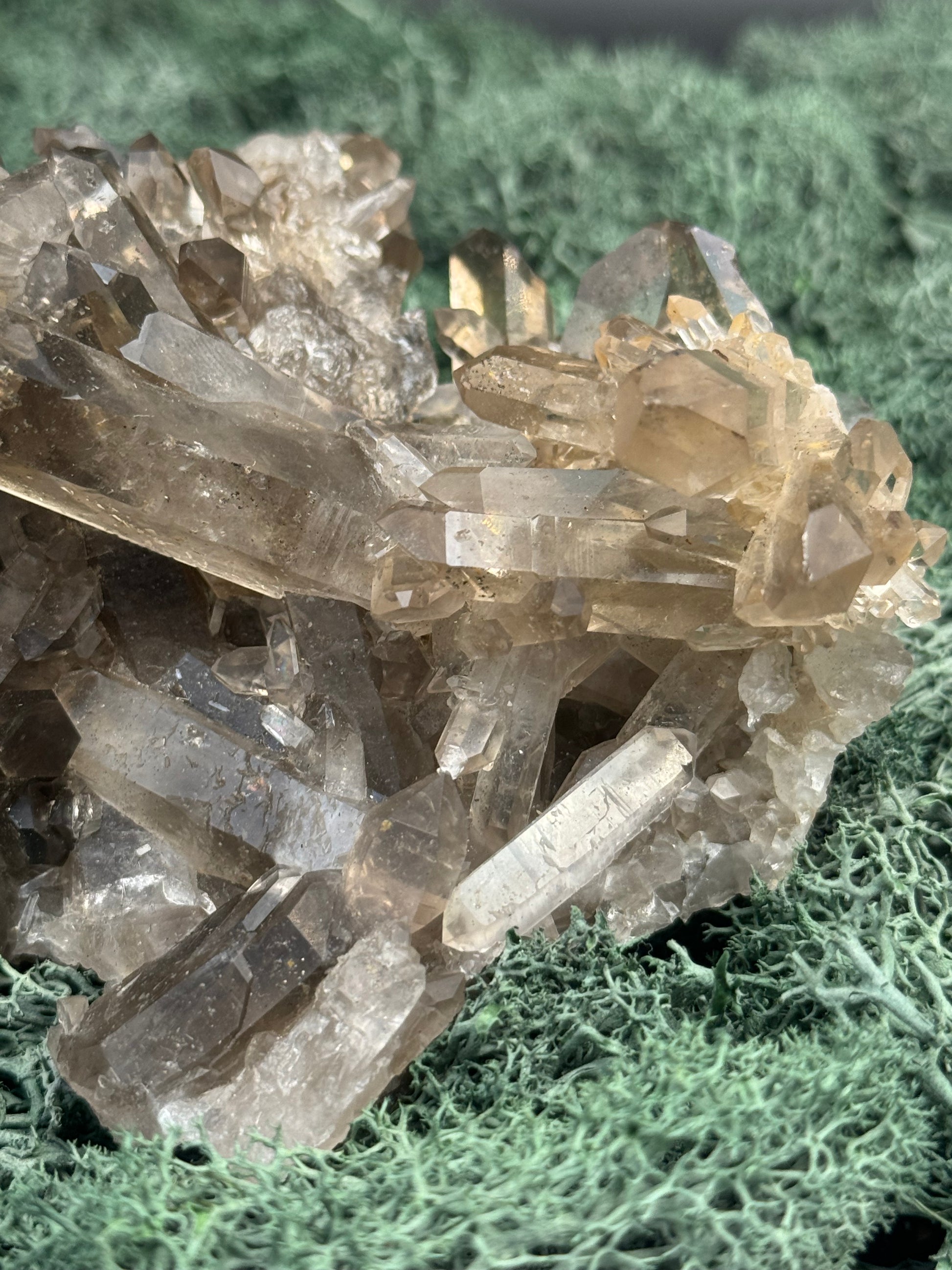 Rauchquarz Großstufe aus Brasilien (821g) - super schöne Kristallformation - crystal paradise