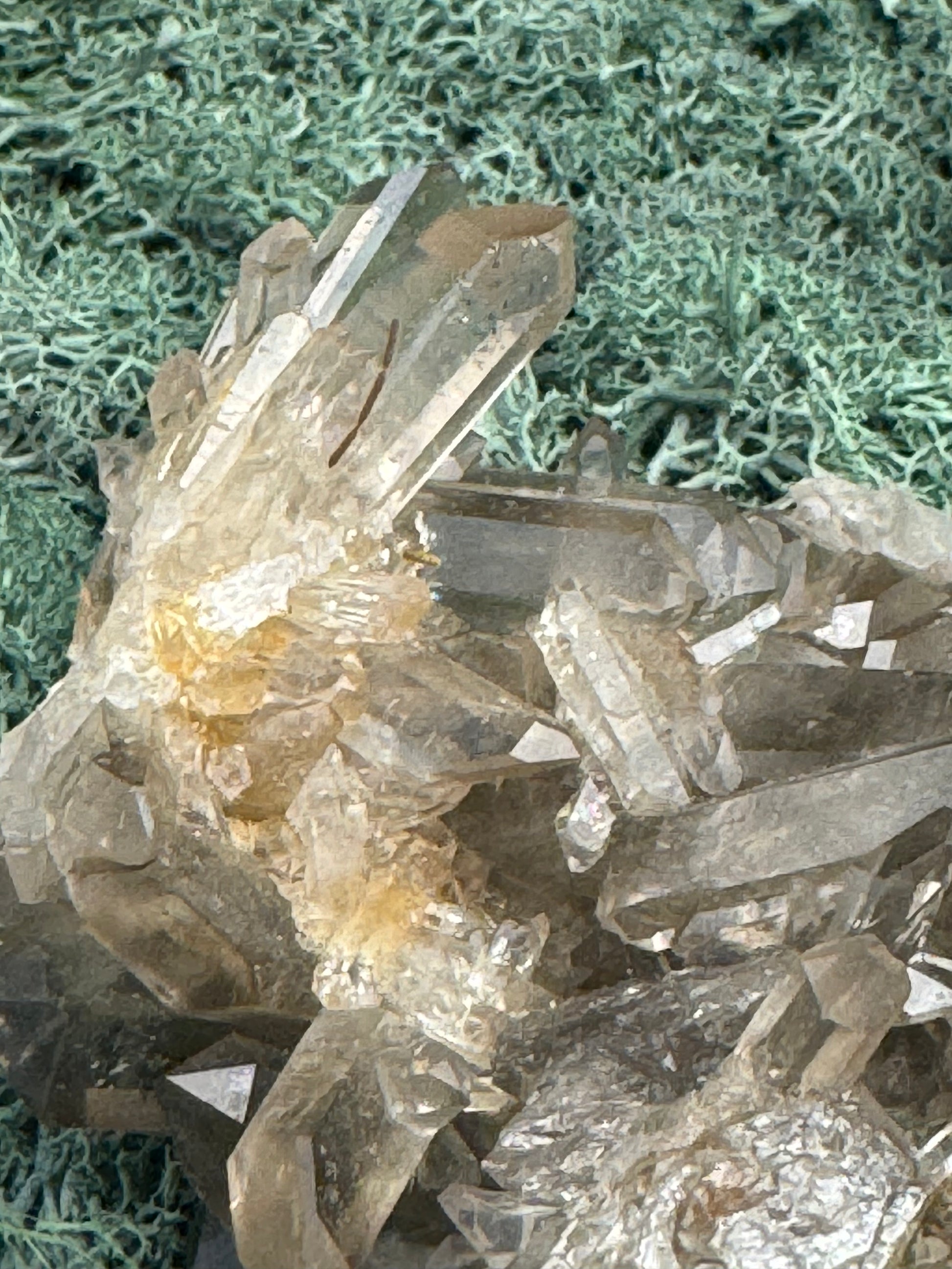 Rauchquarz Großstufe aus Brasilien (821g) - super schöne Kristallformation - crystal paradise