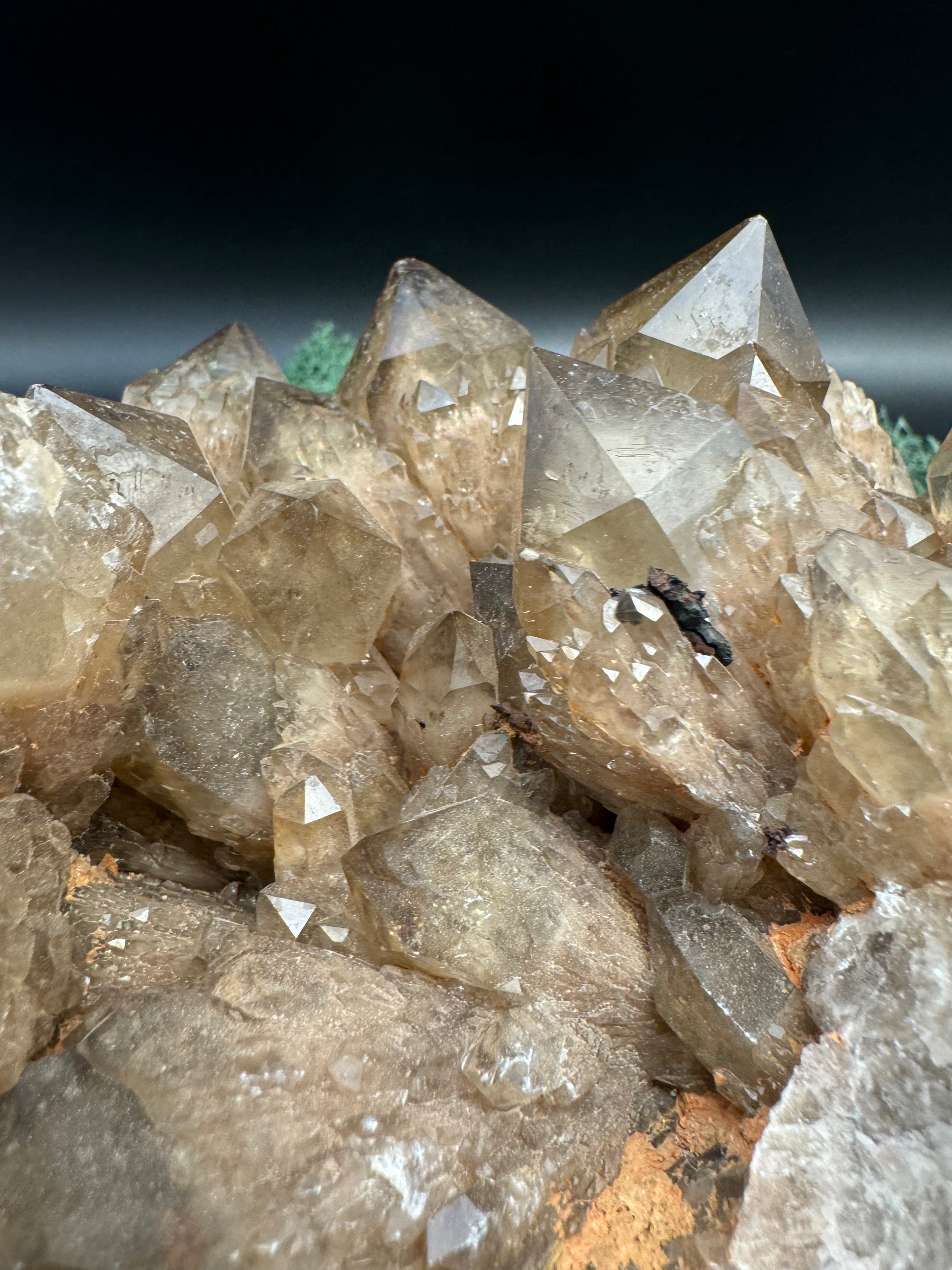 Citrin Großstufe aus Kunduluni, Kongo (2121g) - schöne große Kristalle - crystal paradise