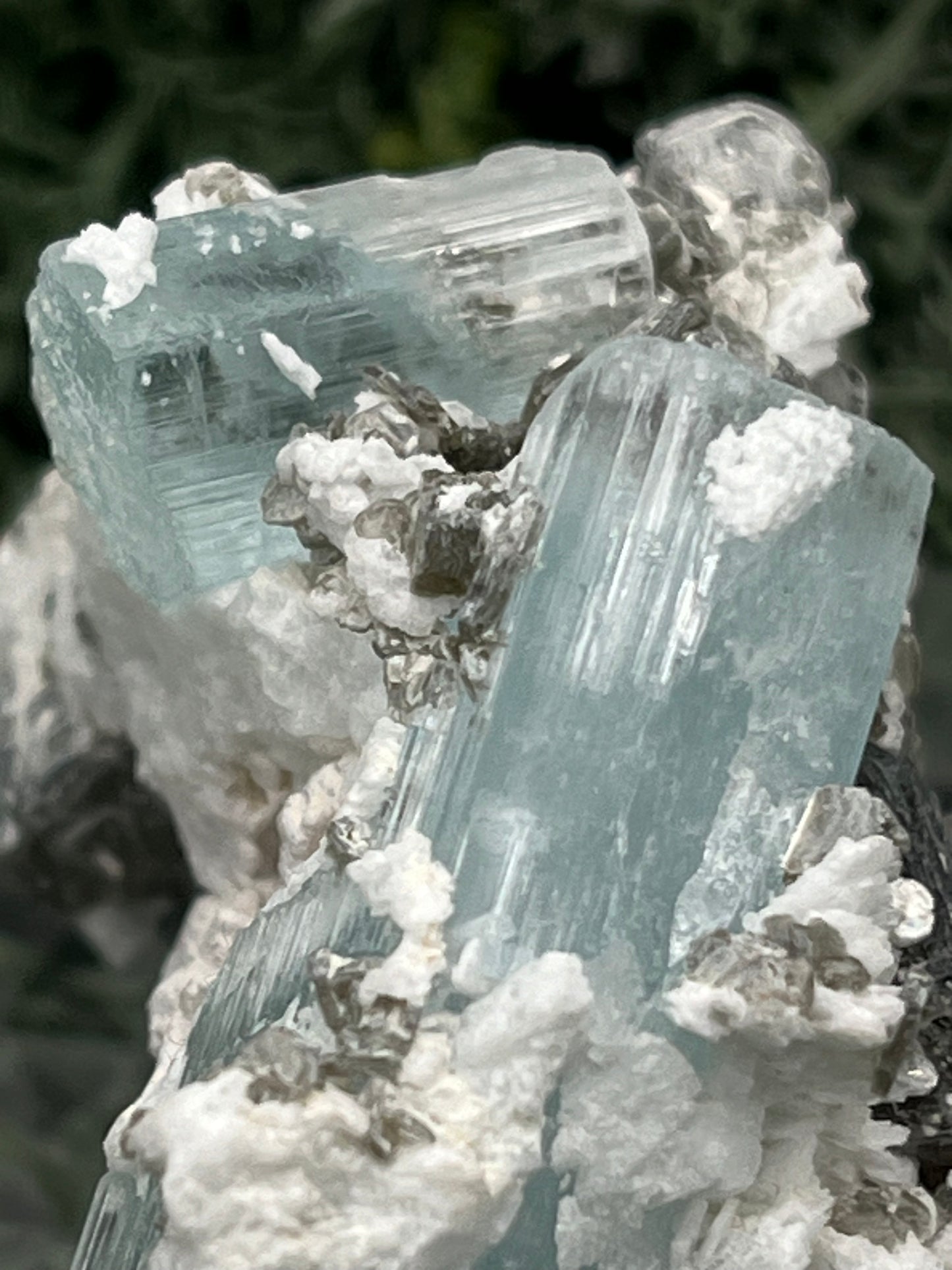 Aquamarin Kristall auf Feldspat aus Pakistan (38g) - crystal paradise