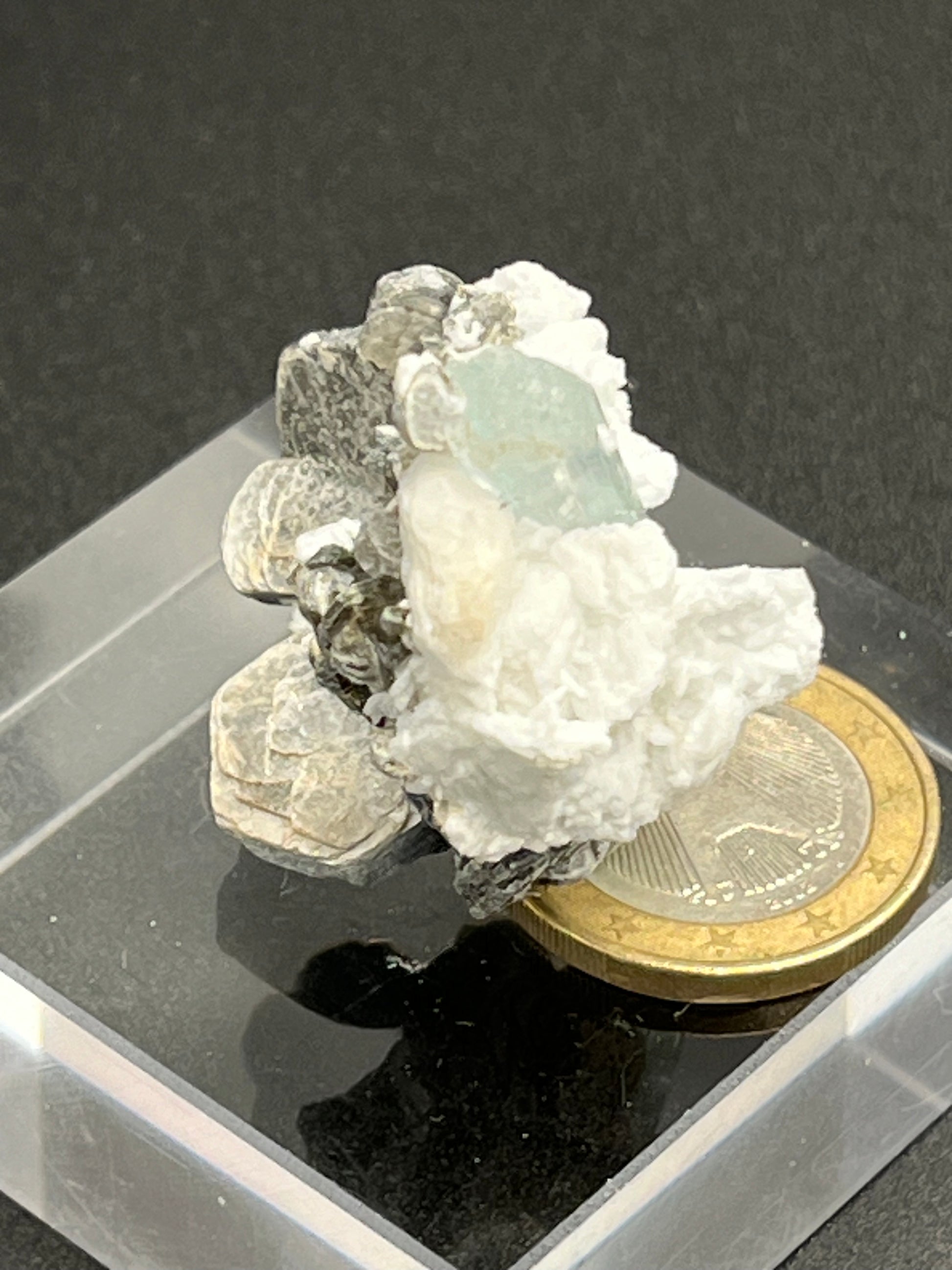 Aquamarin Kristall auf Feldspat aus Pakistan (21g) - crystal paradise