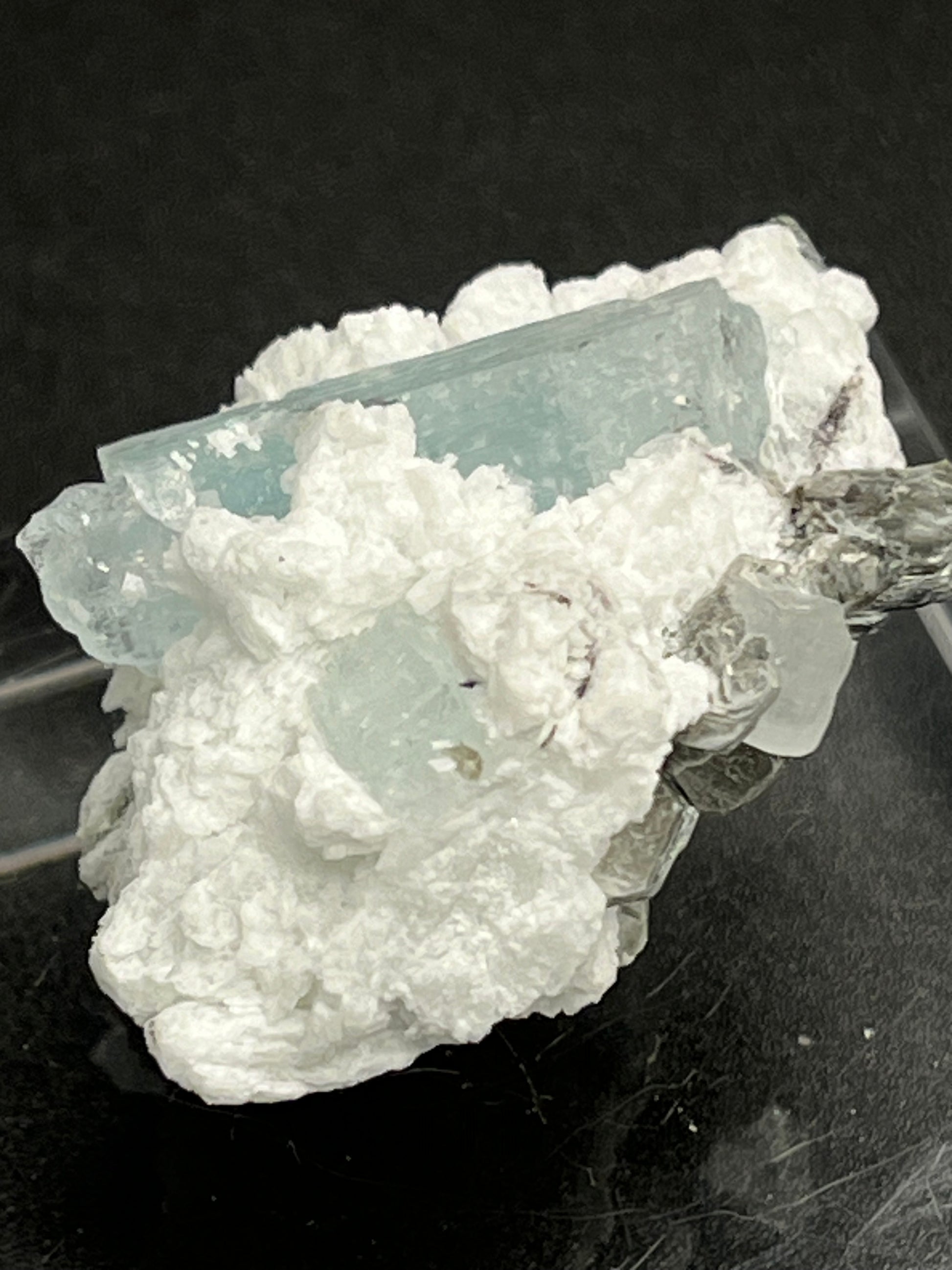 Aquamarin Kristall auf Feldspat aus Pakistan (20g) - crystal paradise