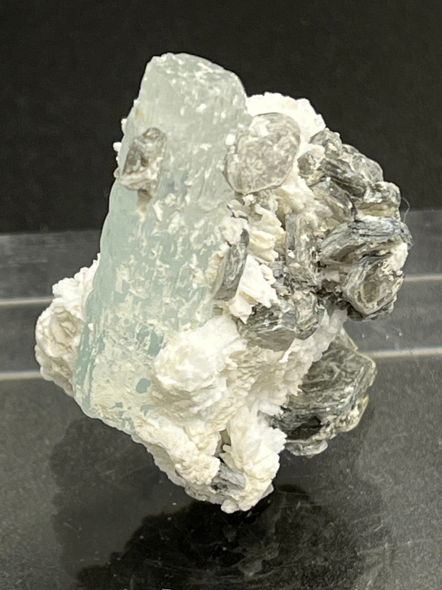 Aquamarin Kristall auf Feldspat aus Pakistan (28g) - crystal paradise