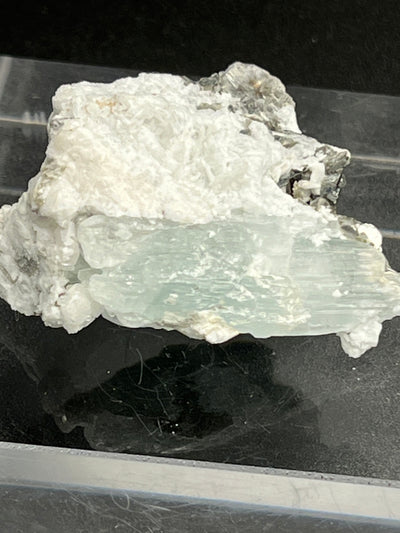 Aquamarin Kristall auf Feldspat aus Pakistan (18g) - crystal paradise