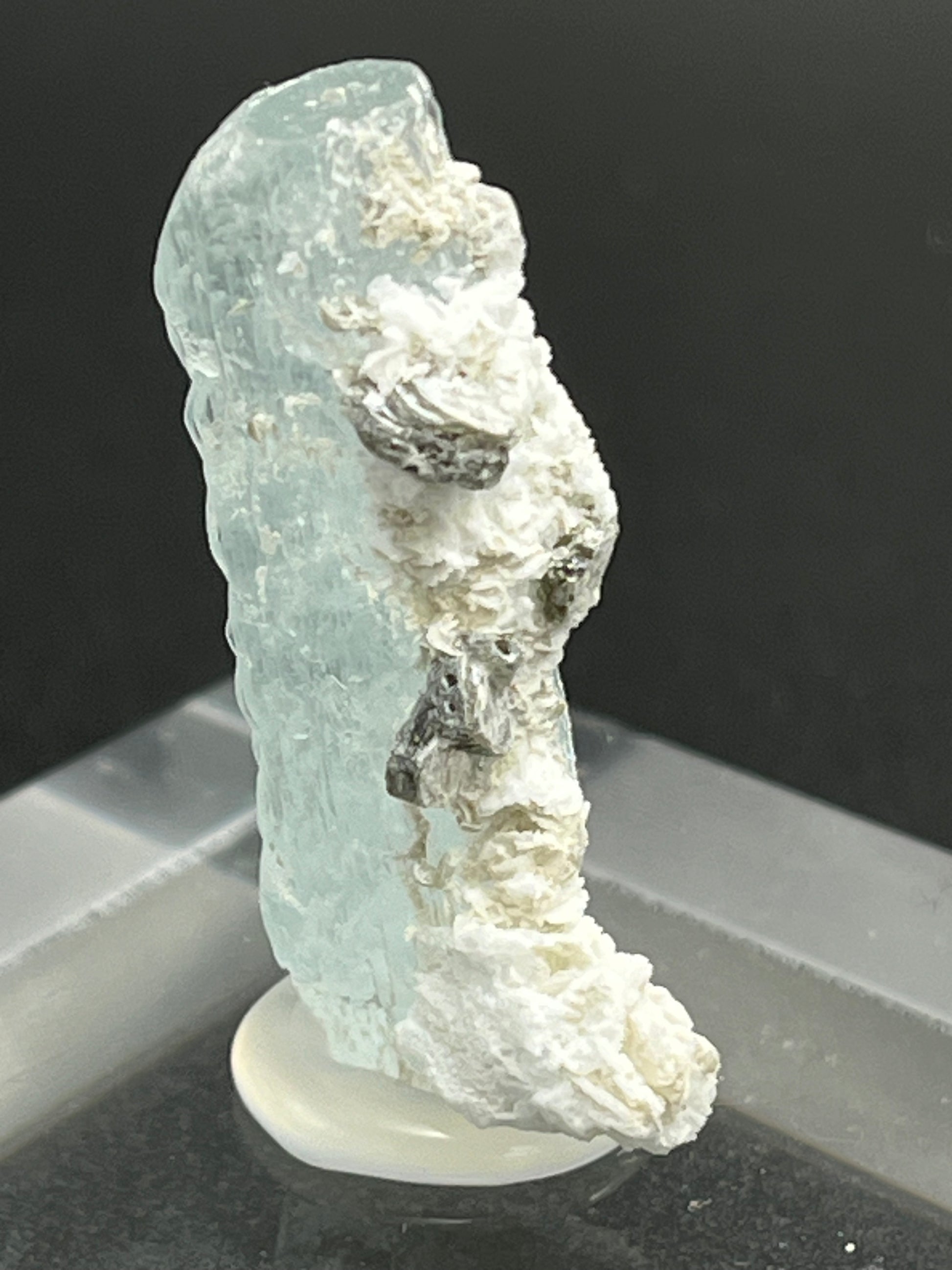 Aquamarin Kristall auf Feldspat aus Pakistan (9g) - crystal paradise