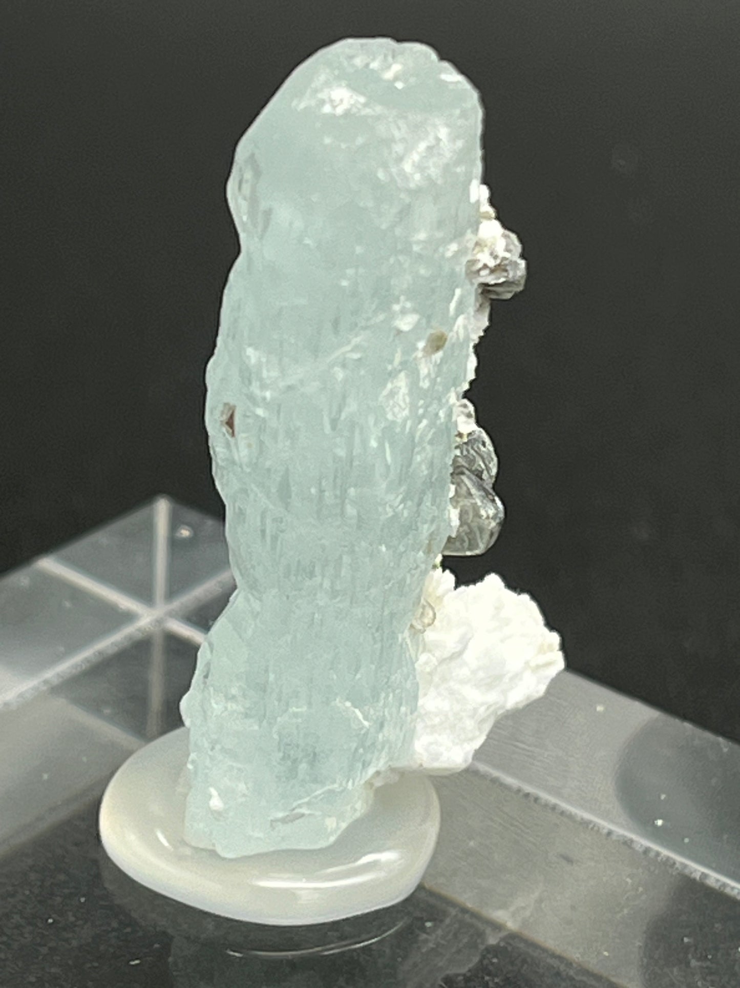 Aquamarin Kristall auf Feldspat aus Pakistan (9g) - crystal paradise