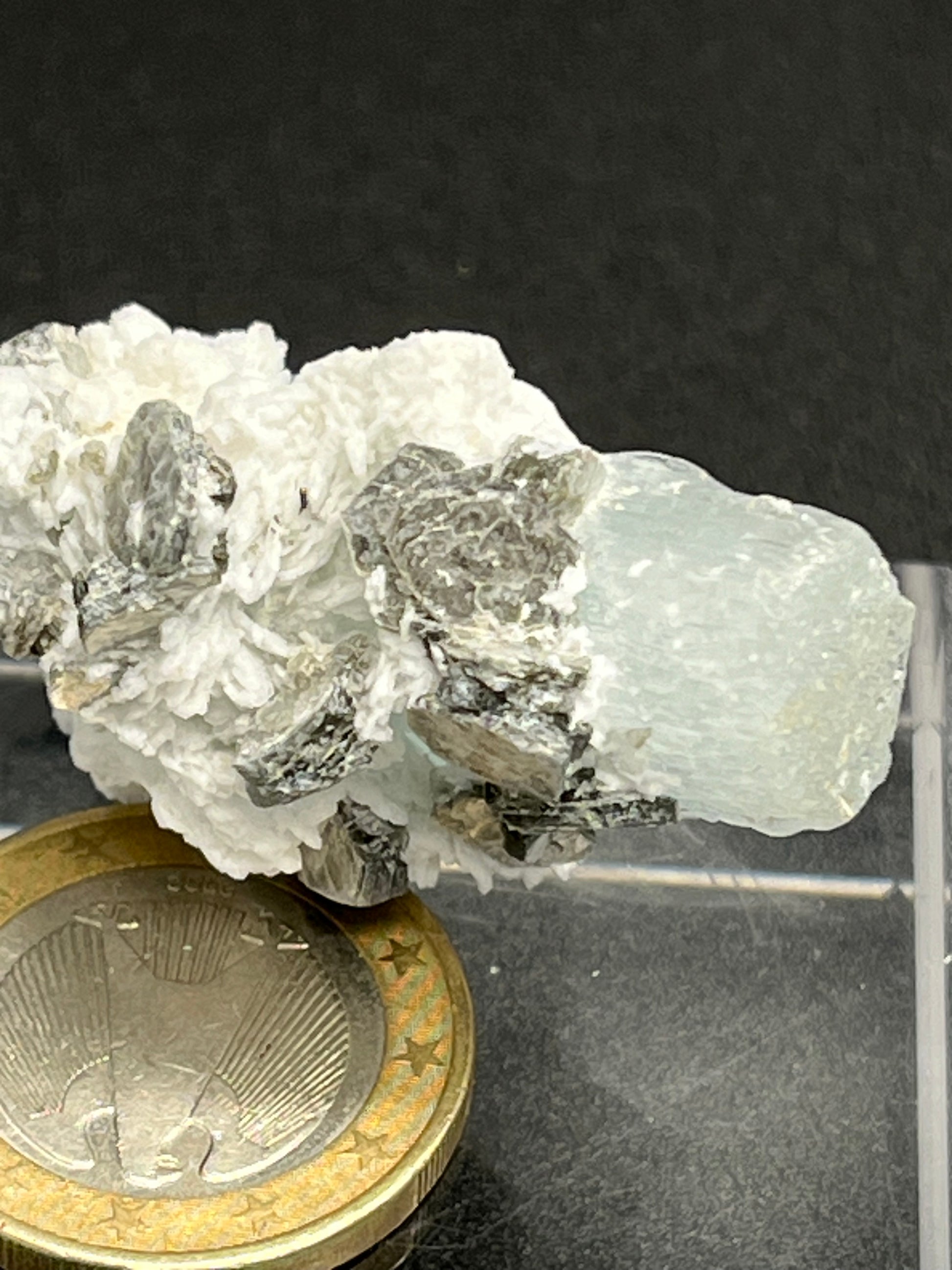 Aquamarin Kristall auf Feldspat aus Pakistan (18g) - crystal paradise