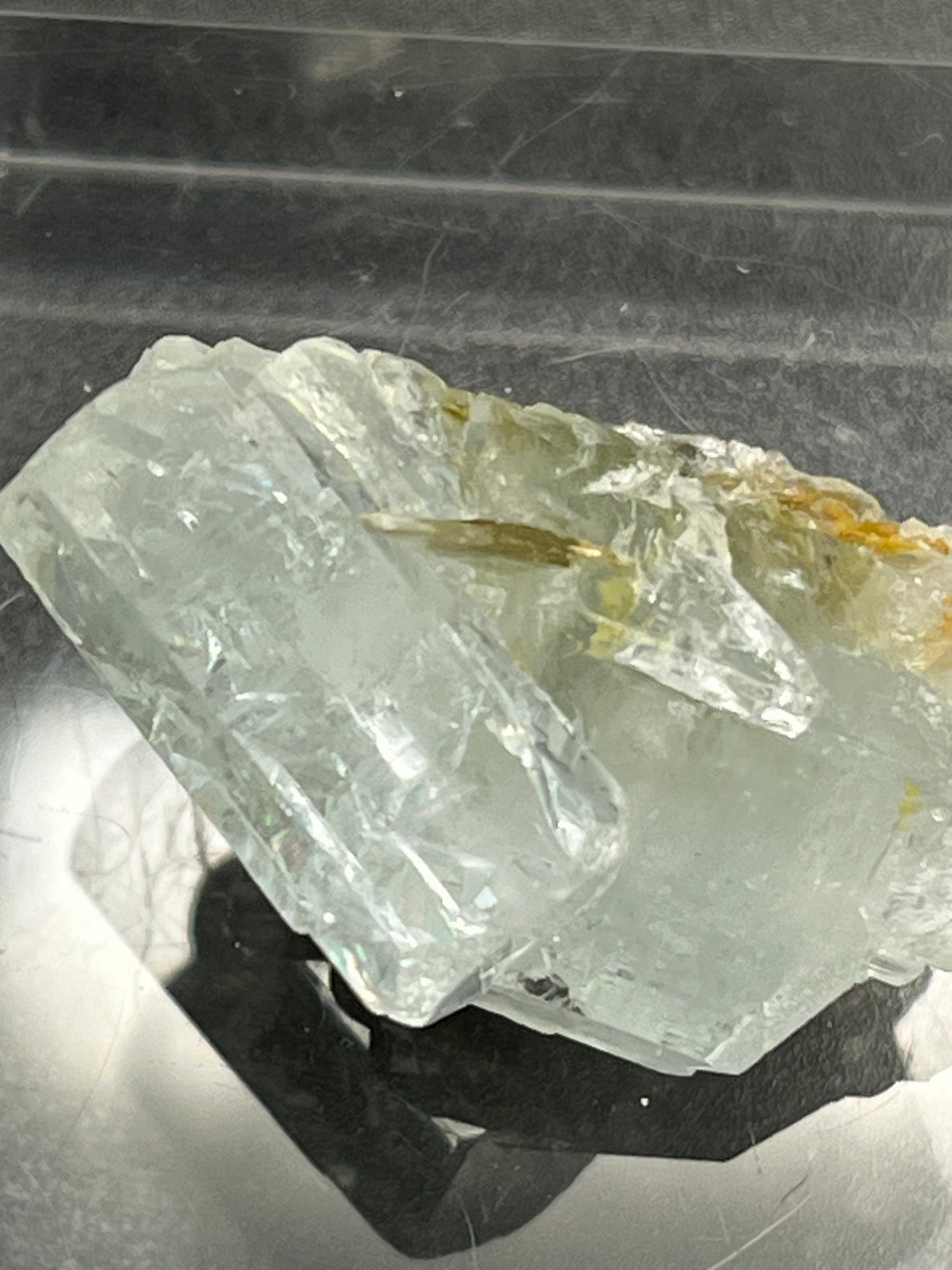 Aquamarin Kristall auf Feldspat aus Pakistan (12g) - crystal paradise