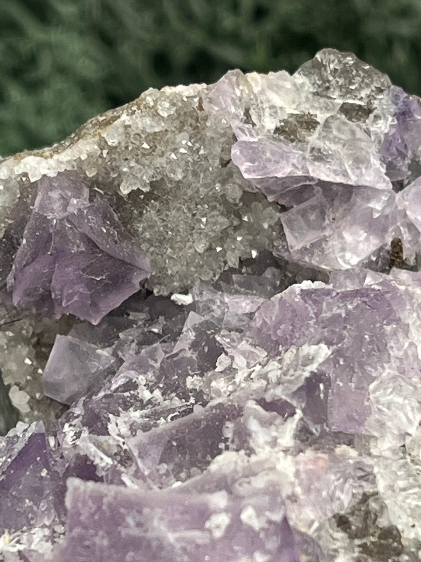 Violetter Fluorit aus Mexiko  (114g) - Handstufe