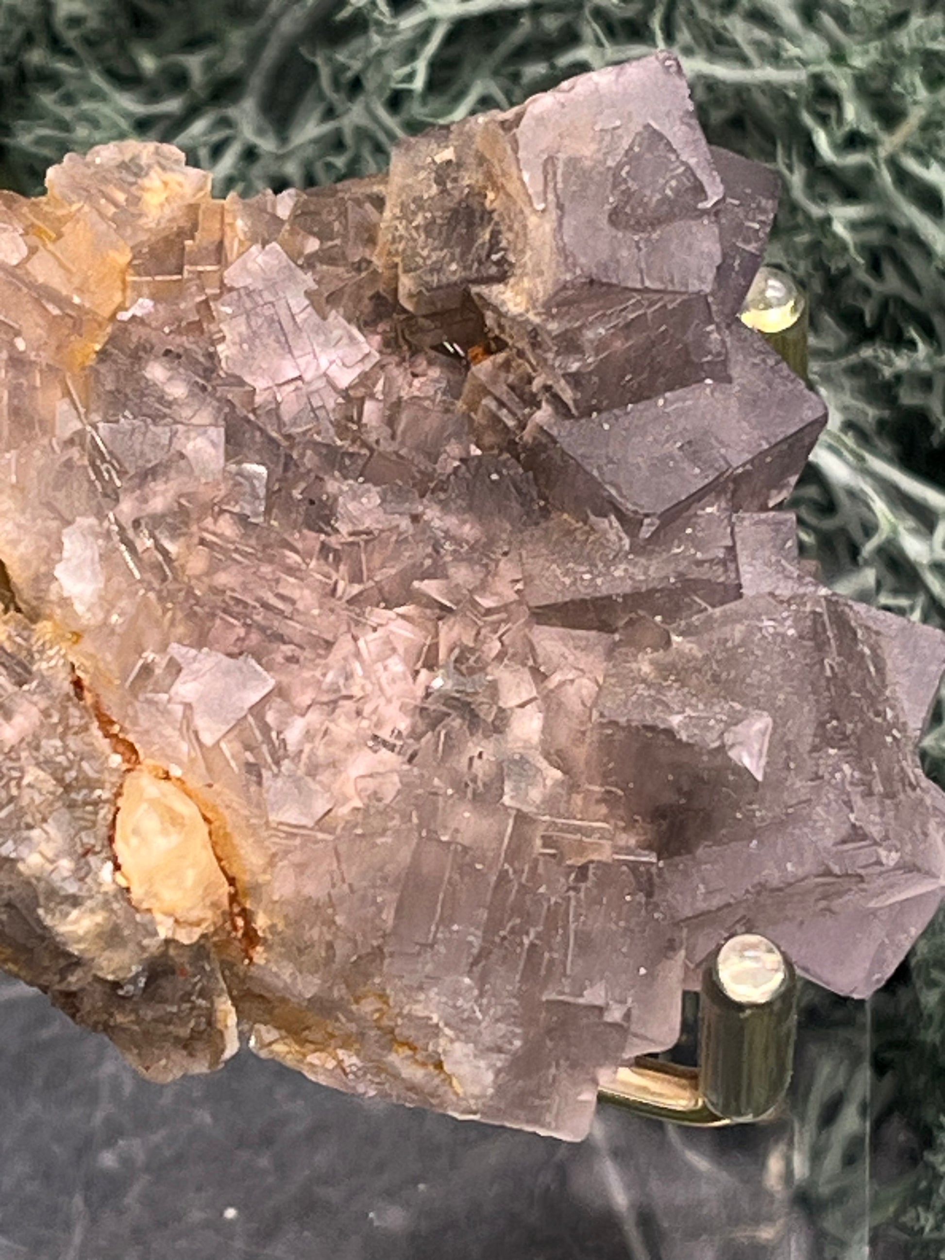 Violetter Fluorit aus Mexiko (89g) - Stufe mit grossen Fluoritwürfeln beidseitig - crystal paradise