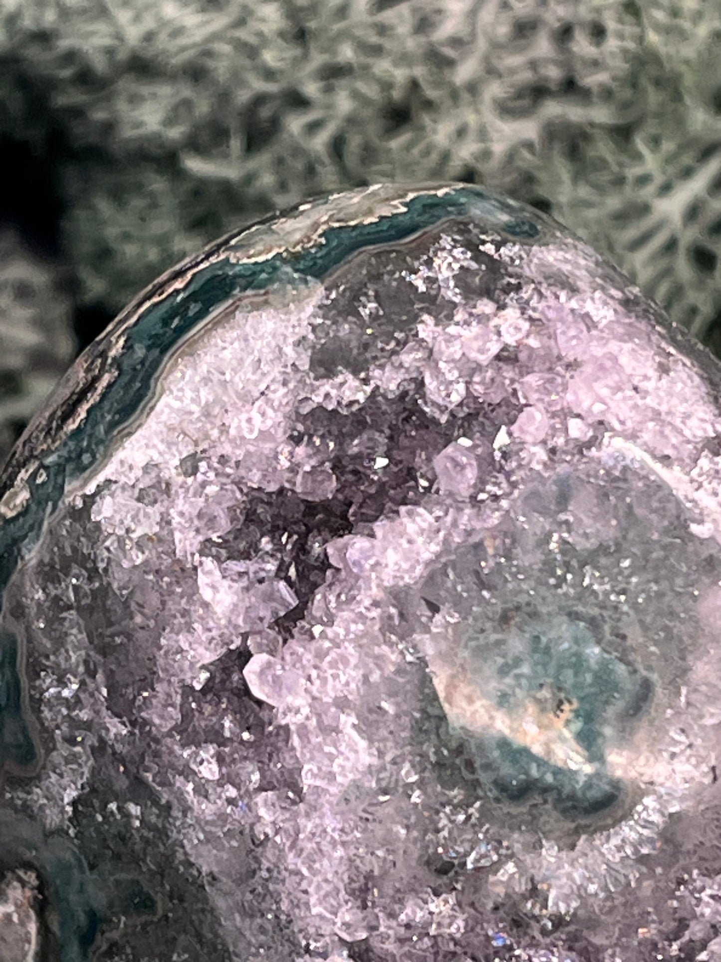 Achatisierte Amethyst Druse aus Uruguay (353g) - schöne helle Kristalle und Achatisierung - crystal paradise