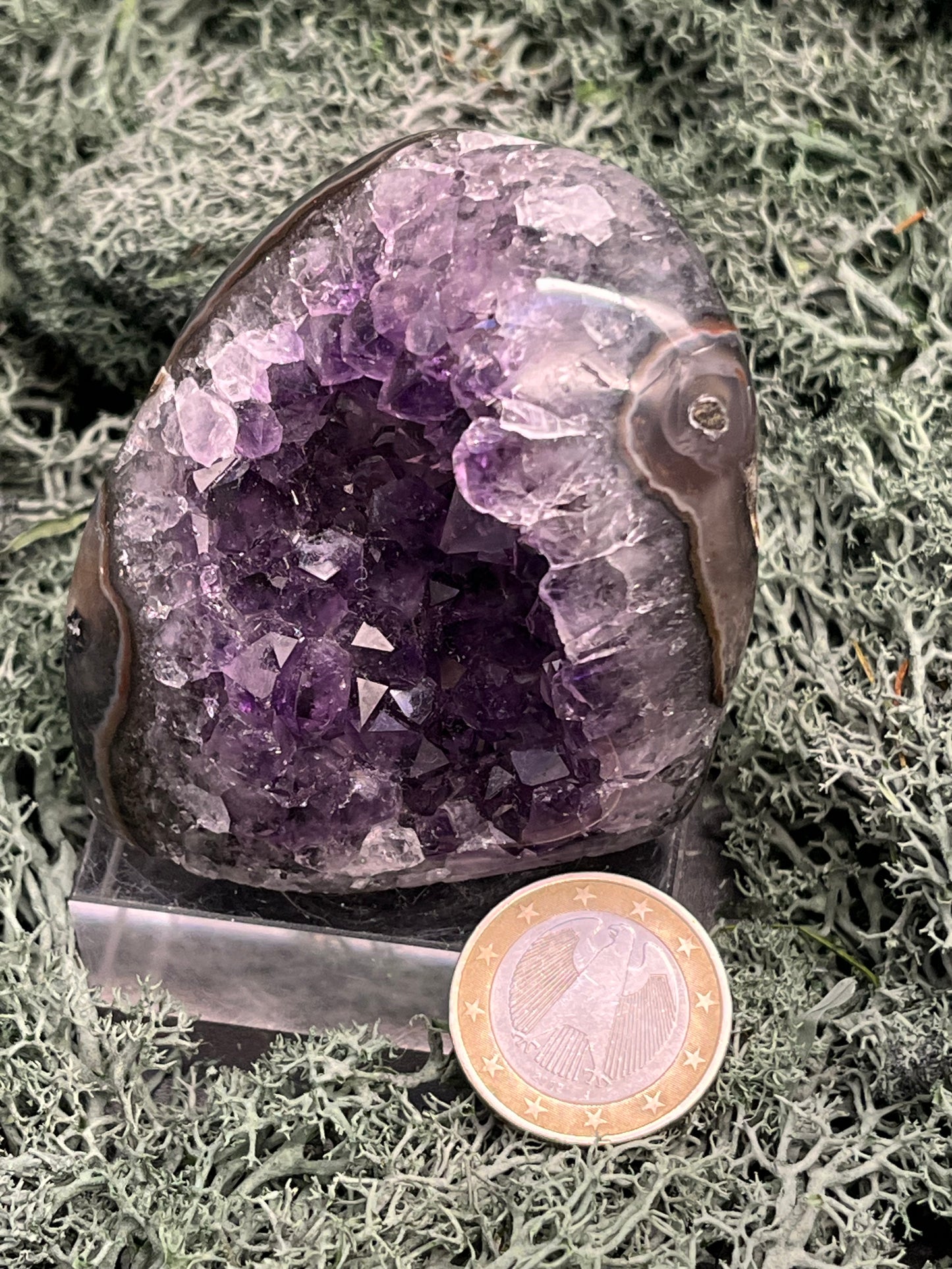 Achatisierte Amethyst Druse aus Uruguay (153g) - schöne dunkle Kristalle und Achatisierung