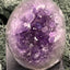 Achatisierte Amethyst Druse aus Uruguay (245g) - schöne hellviolette Kristalle und Rand - crystal paradise