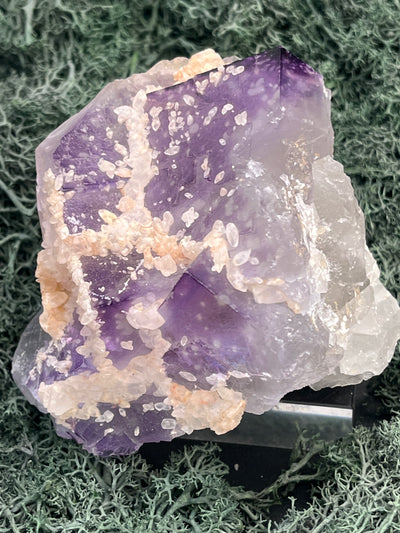 Fluorit Handstufe aus Baluchistan/Pakistan (446g) - schöne große Kristallwüfel mit weisen Quarzanlagerungen - crystal paradise