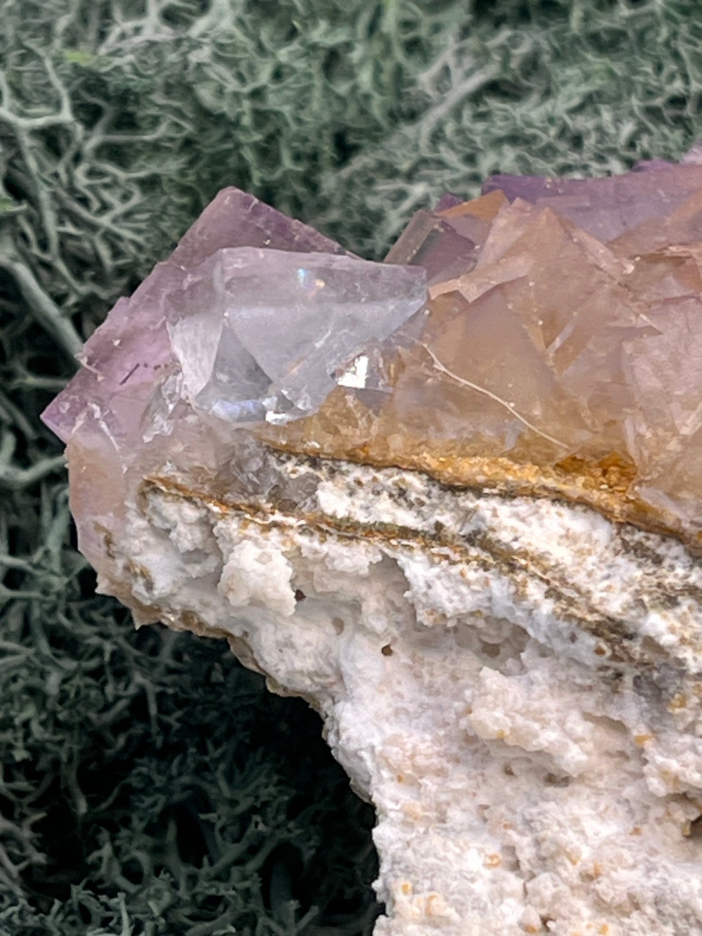 Fluorit Handstufe aus Baluchistan/Pakistan (292g) - schöne helle Kristallwüfel auf Muttergestein - crystal paradise