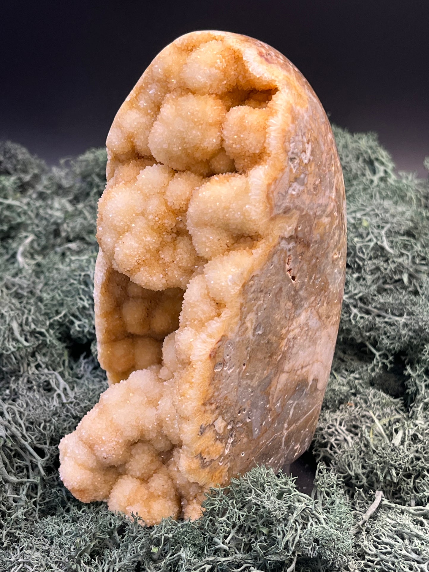 Gold-/beigefarbene Calcit Druzy Freeform aus Pakistan (1304g) - super schöne Kugelkristalle und Riesendruzy - crystal paradise