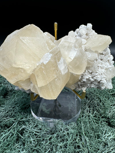 Gelber Calcit Großstufe (572g) aus Hubei, China - große schön ausgeprägte Kristalle - crystal paradise