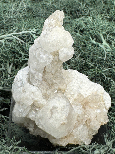 Okenit auf Calcit und Apophyllit Cluster aus Indien (50g) - viele Apophyllit Kristalle - crystal paradise