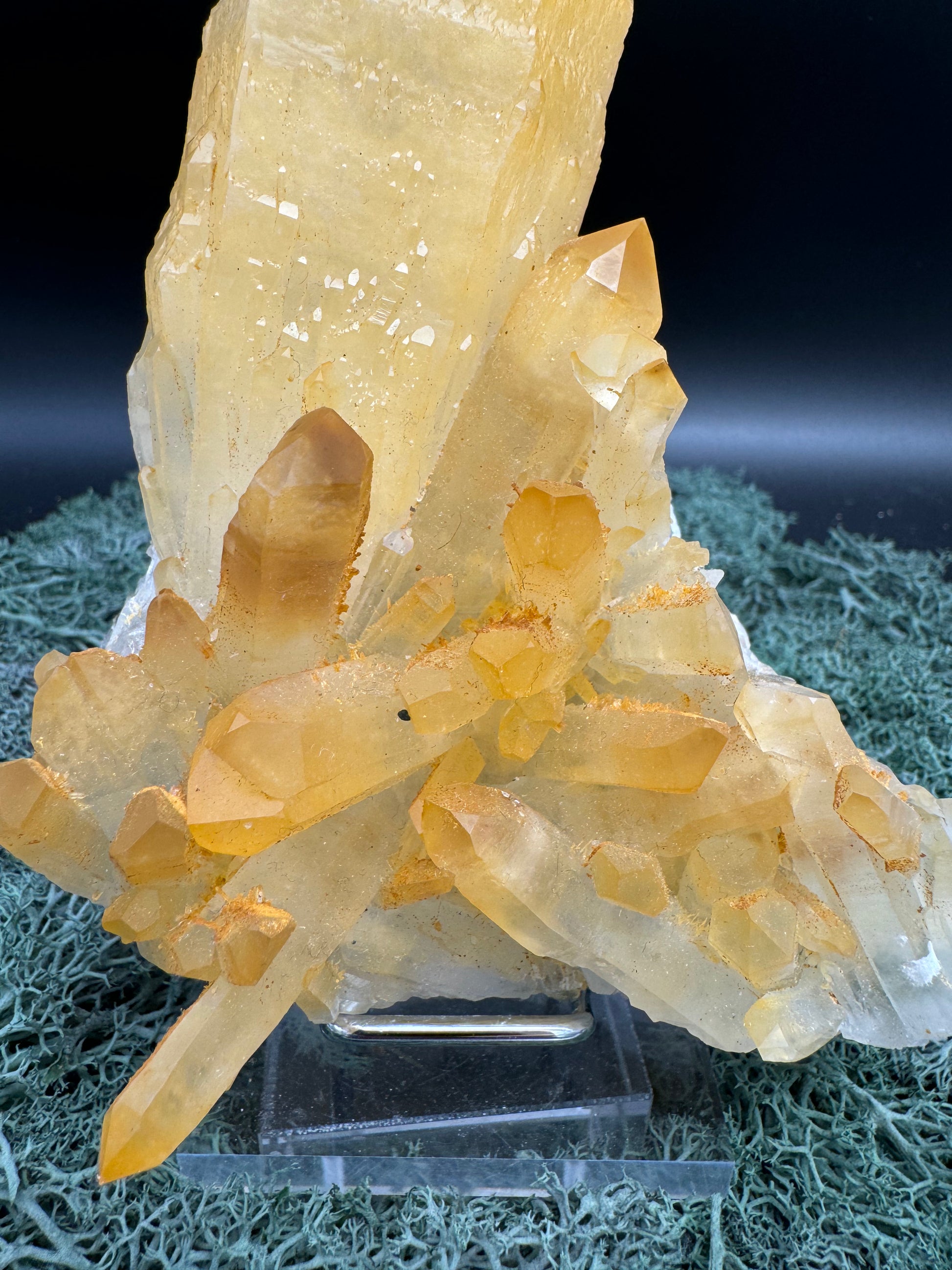 Gelber Eisen Quarz aus Haki, Bulgarien (667g) - crystal paradise