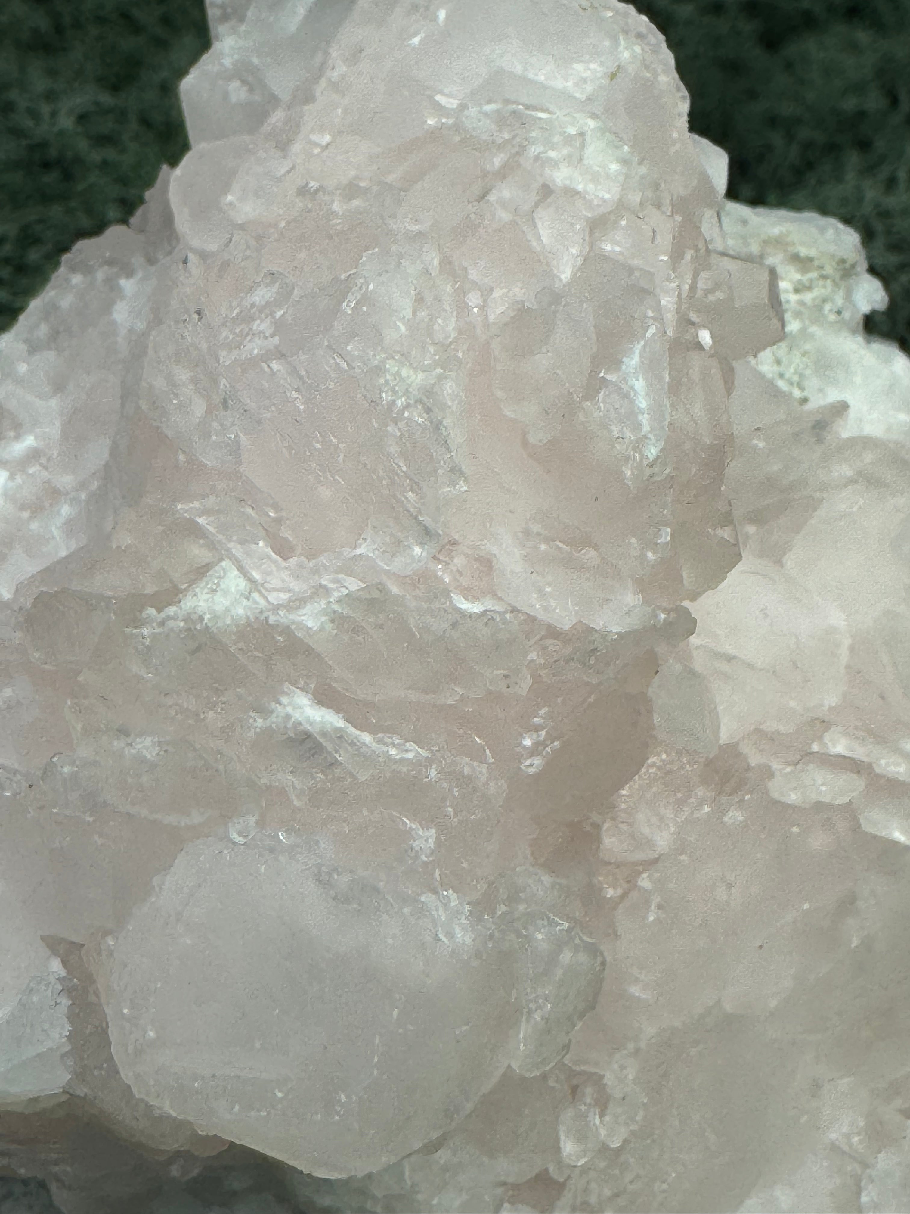 Pink Calcit Großstufe (UV Reaktiv) (1128g)-  schöne Kristallstruktur - crystal paradise