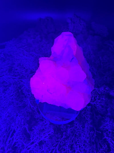 Pink Calcit Großstufe (UV Reaktiv) (248g)-  schöne Kristallstruktur - crystal paradise