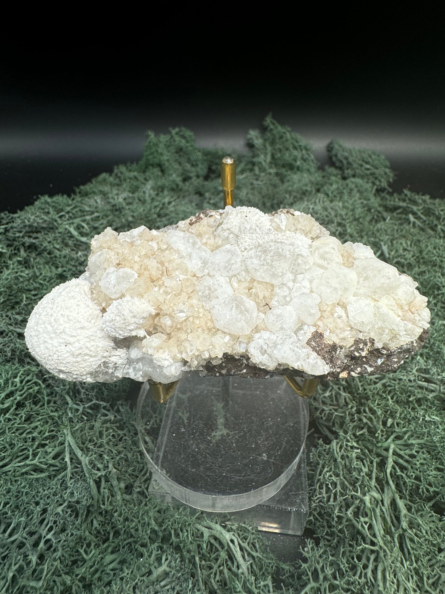 Okenit auf Calcit und Apophyllit Cluster aus Indien (177g) - viele Apophyllit Kristalle - crystal paradise