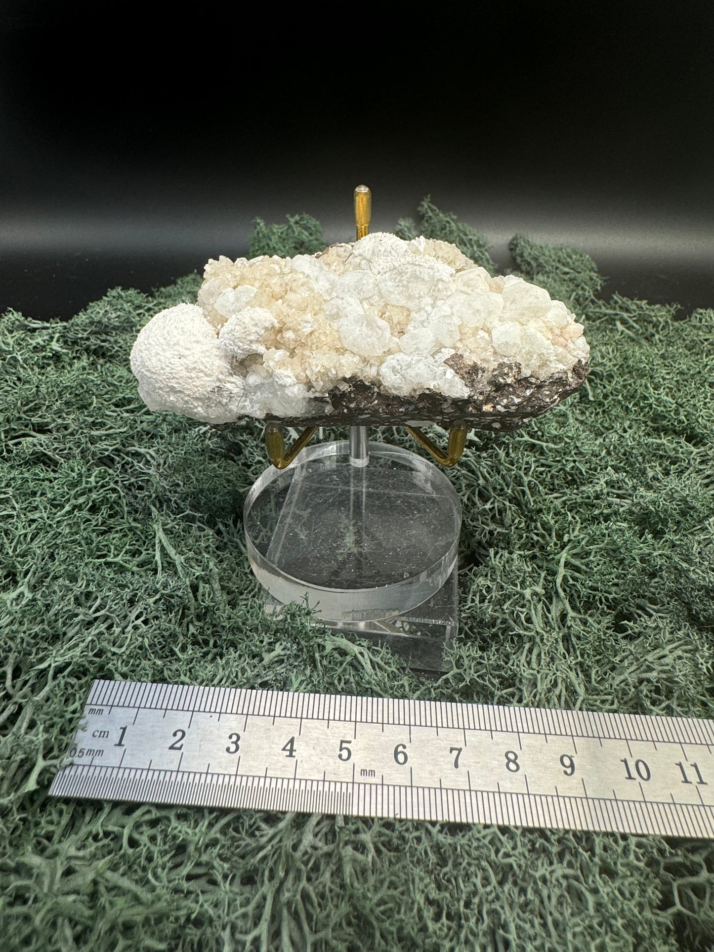 Okenit auf Calcit und Apophyllit Cluster aus Indien (177g) - viele Apophyllit Kristalle - crystal paradise