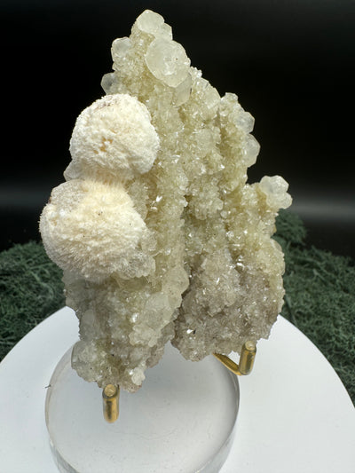 Okenit auf Calcit und Apophyllit Cluster aus Indien (249g) - crystal paradise